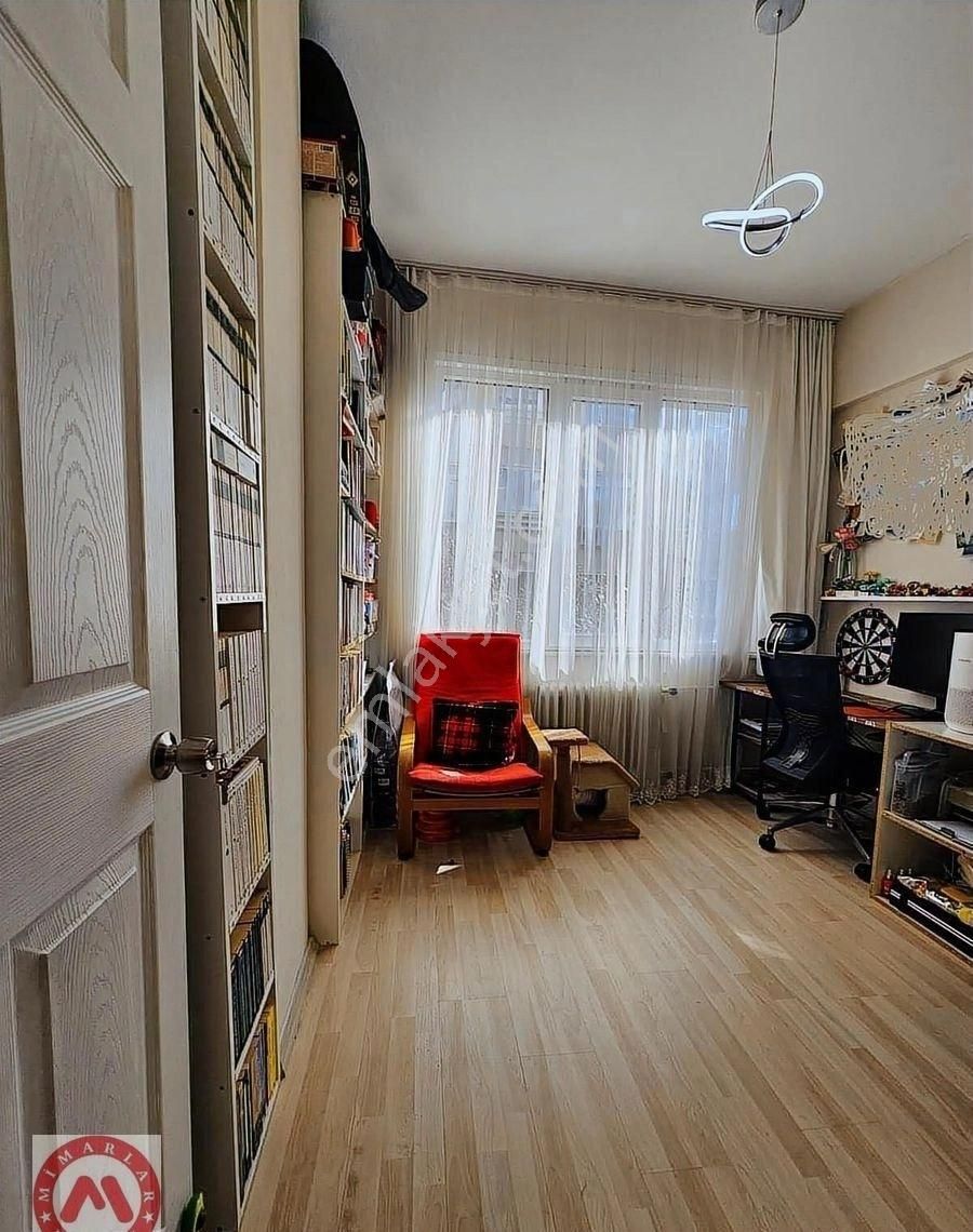 Maltepe Bağdat Caddesi Üzerinde İçi Tamamen Yapılı Kombili 3+1 - Görsel 12