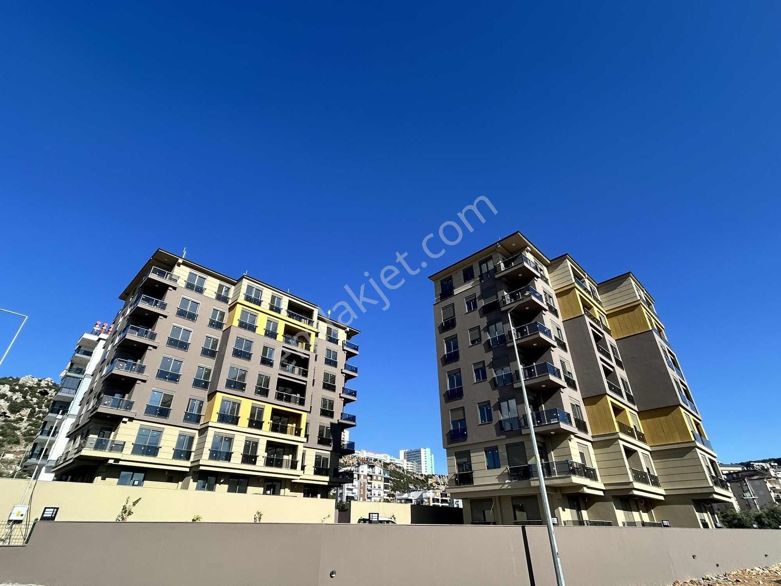 Göçerler De Kiralık 2+1 Ebeveyn Banyolu Site İçi Havuzlu - Görsel 28