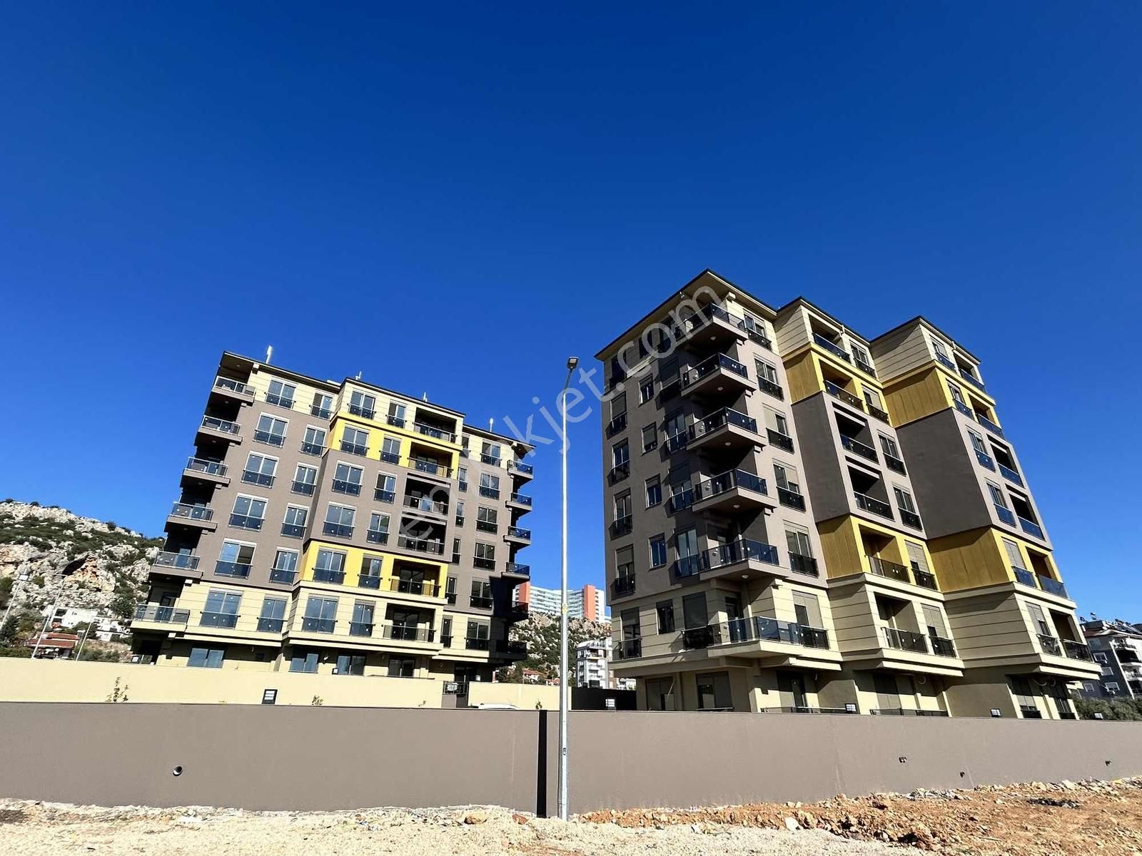 Göçerler De Kiralık 2+1 Ebeveyn Banyolu Site İçi Havuzlu - Görsel 22