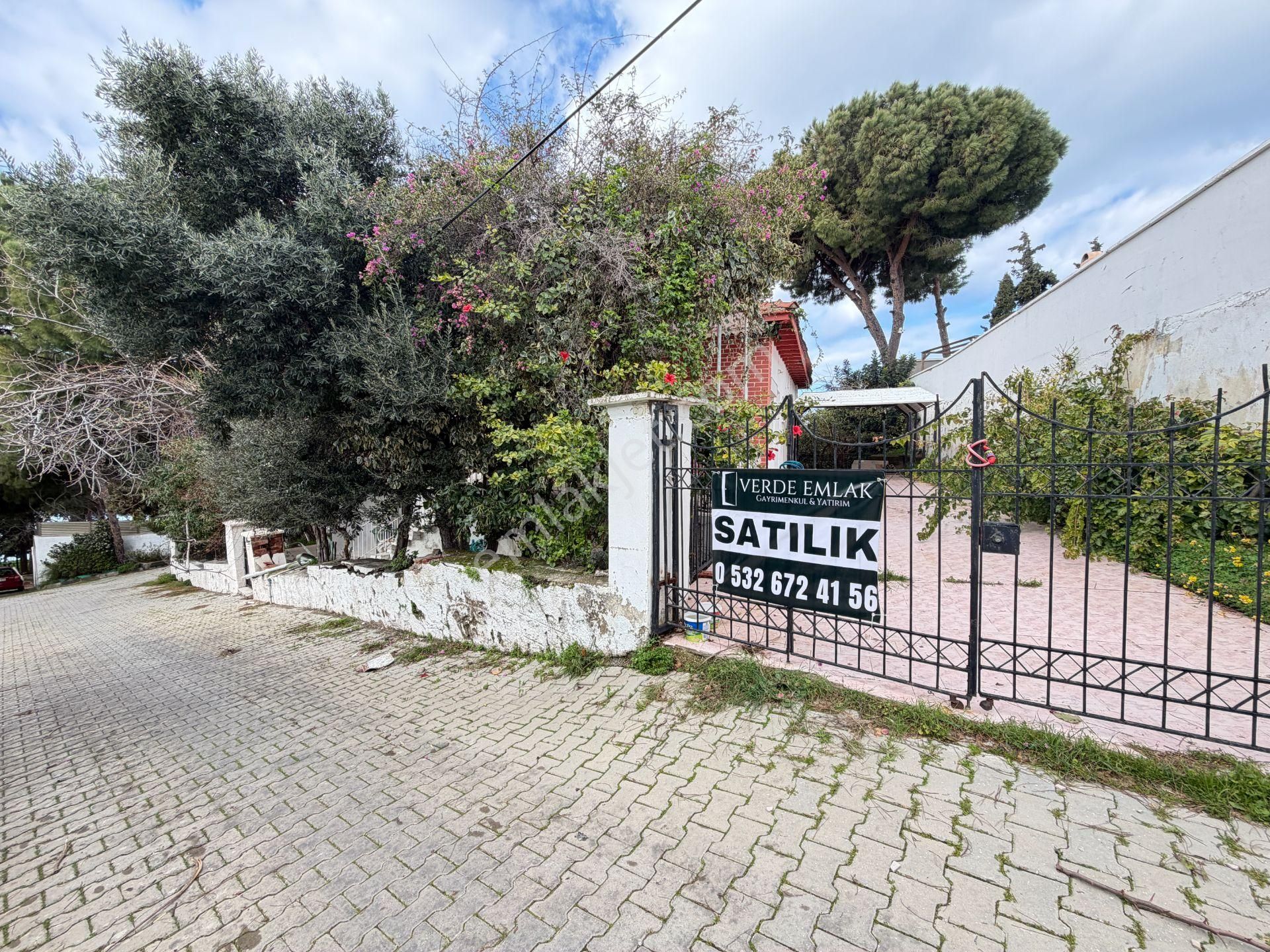 Çeşme Ardıç'ta Muhteşem Konumlu 343 M2 Arsa Paylı Villa - Görsel 8