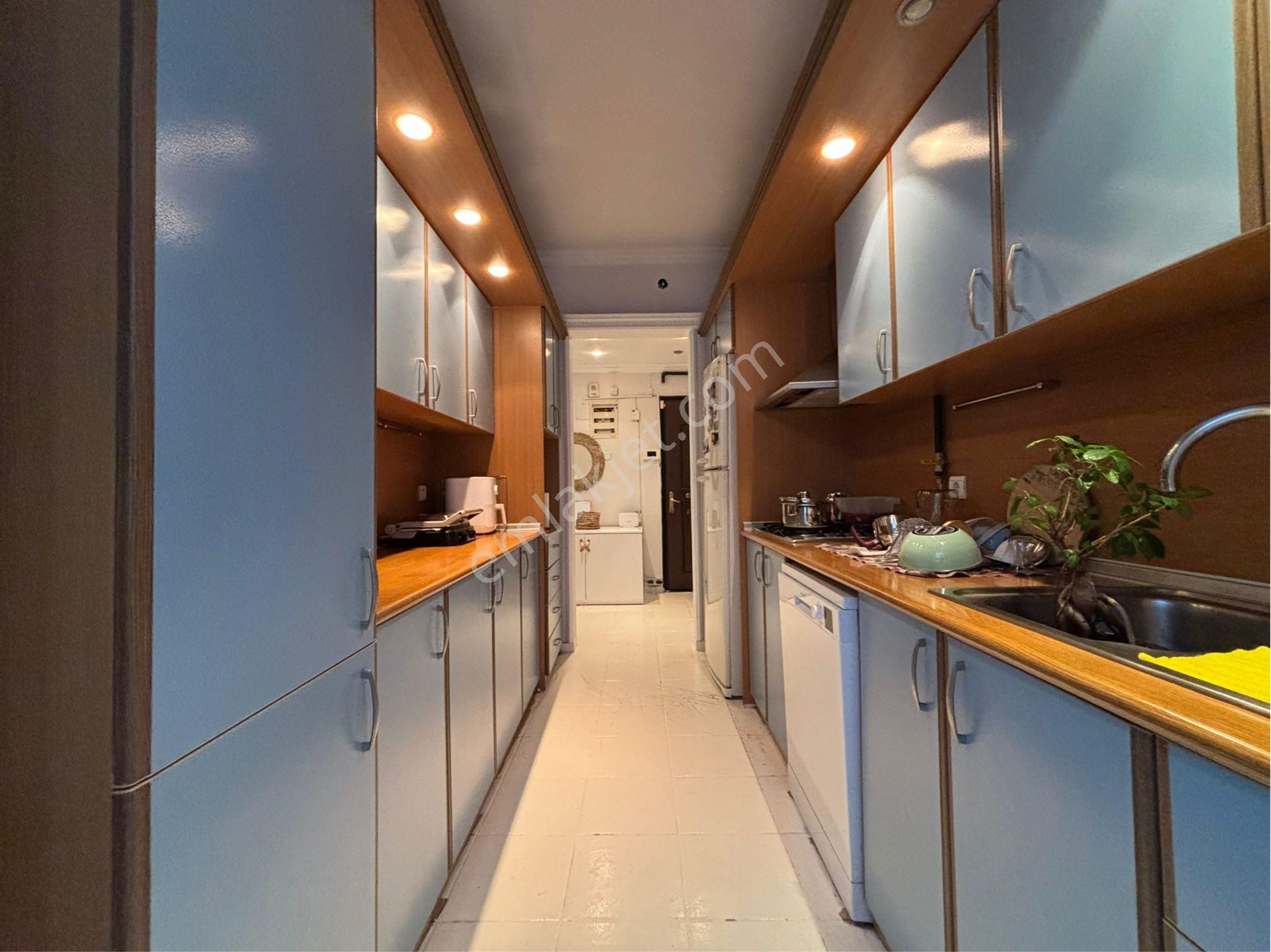 Alsancak Libas Yakını Otoparklı 2.kat Kombili 3+1 Kiralık Daire! - Görsel 24