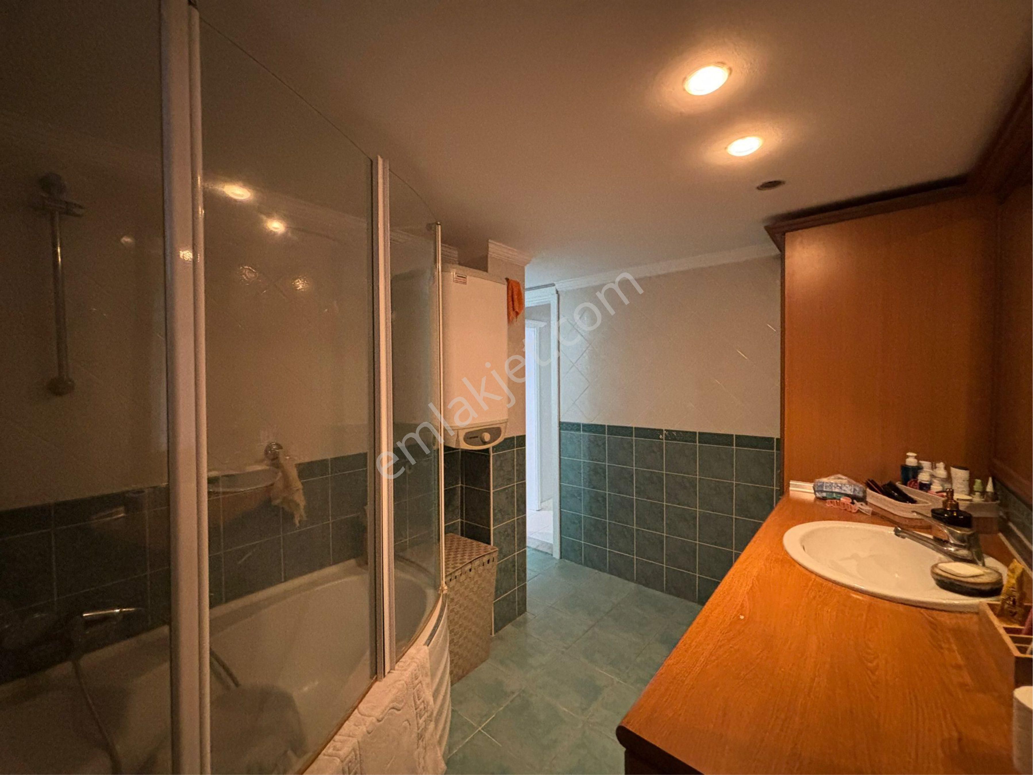 Alsancak Libas Yakını Otoparklı 2.kat Kombili 3+1 Kiralık Daire! - Görsel 16