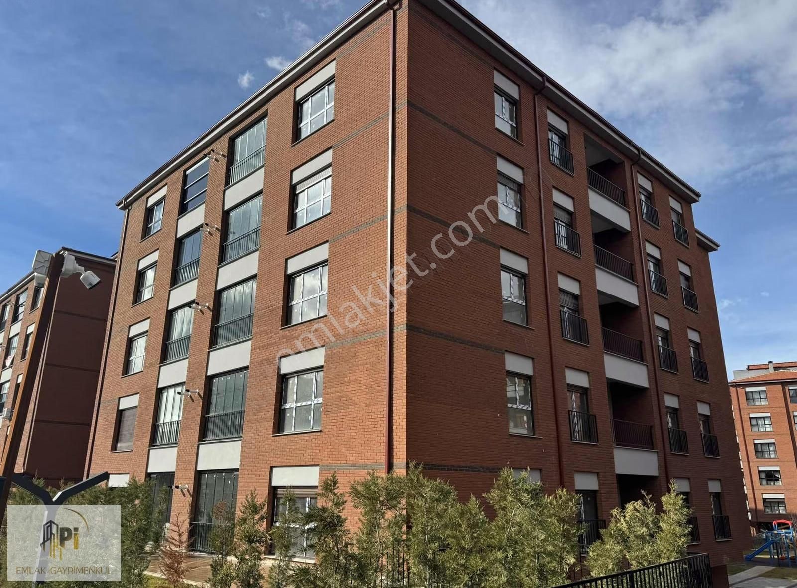 Pi Gayrimenkul'den Sümer'de 12 Önemli Özelliğe Sahip 4+1 Daire