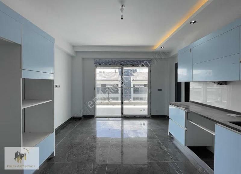 Pi Gayrimenkul'den Butik Site İçi 4+1 Arakat Daire