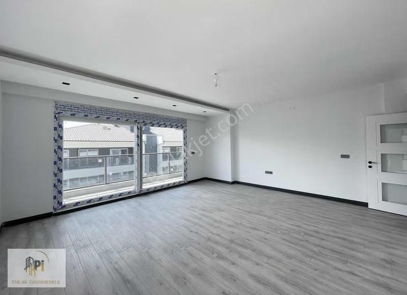 Pi Gayrimenkul'den Butik Site İçi 4+1 Arakat Daire - Görsel 16