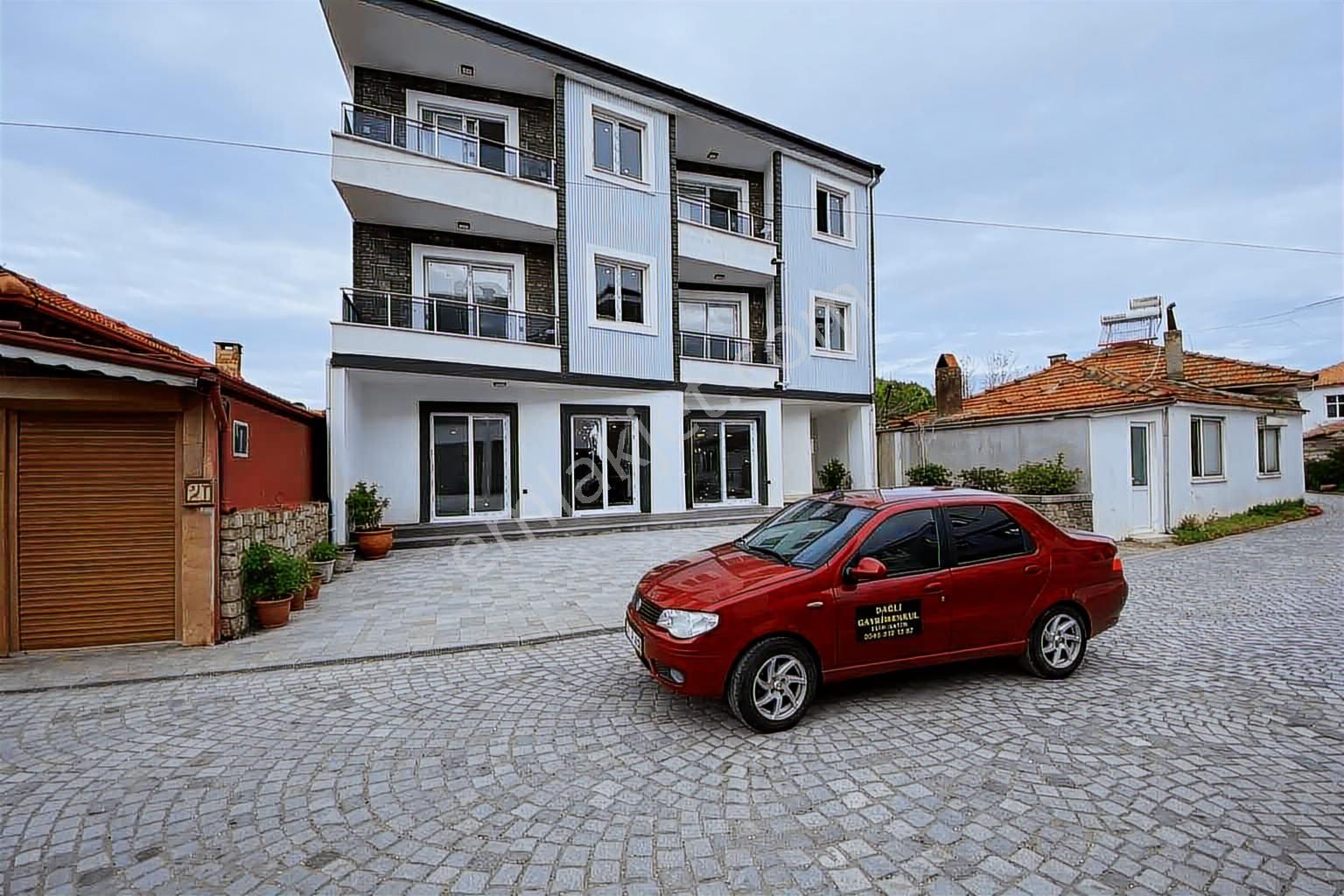 Dağlı !gayrimenkul'den Sıfır'2+1 Merkezi'konumda Fırsat'daire