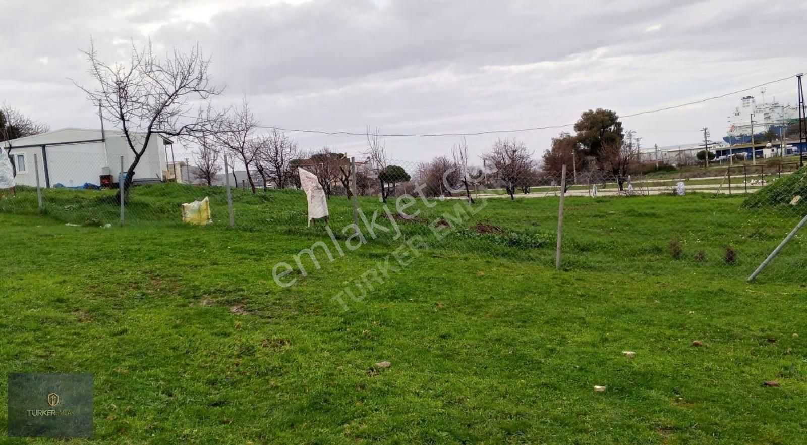 Türker Emlak-çakmaklı Köy'ü İçinde Denize 300m 62m²satılık Hisse - Görsel 16