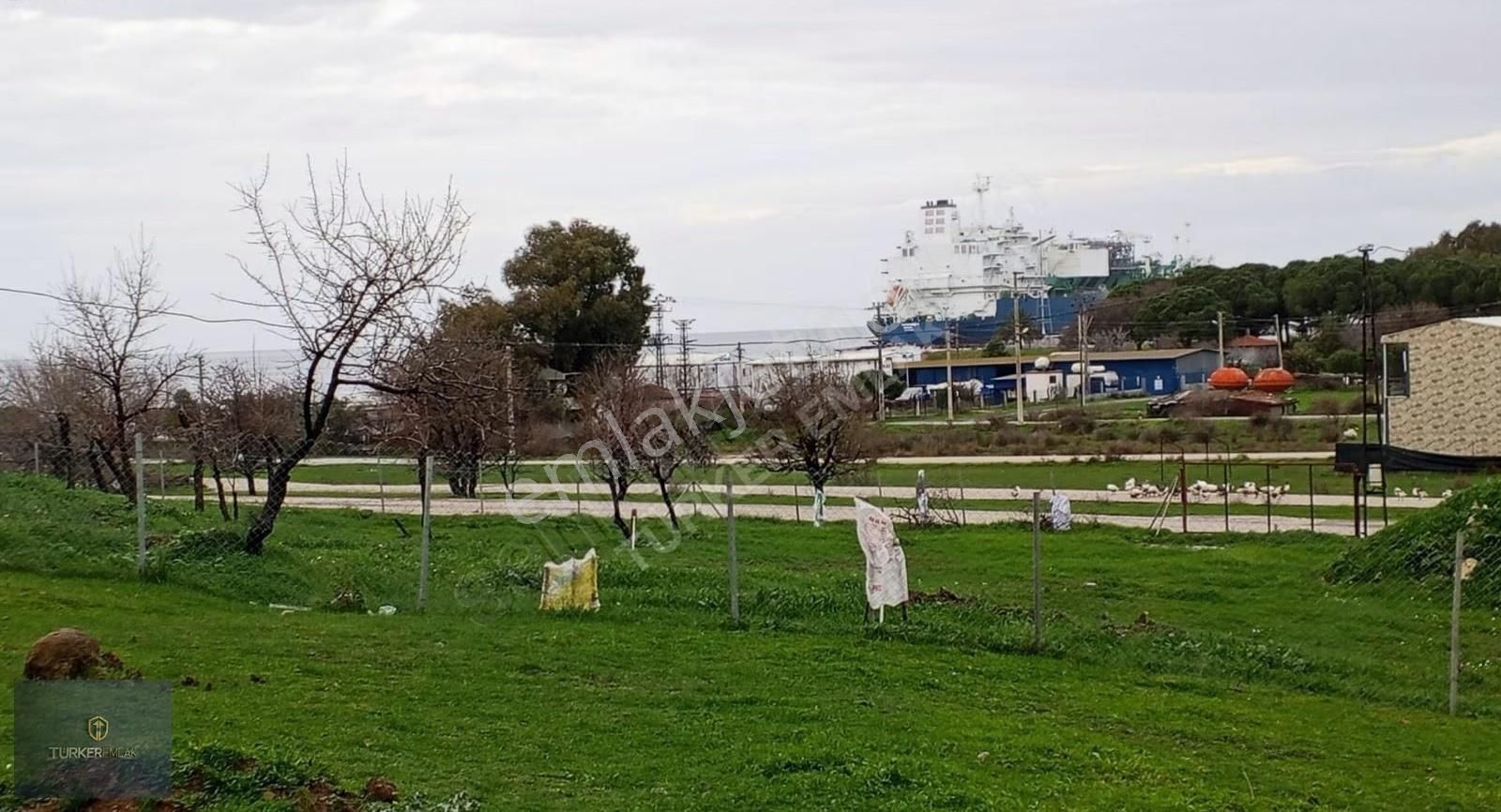 Türker Emlak-çakmaklı Köy'ü İçinde Denize 300m 62m²satılık Hisse - Görsel 4