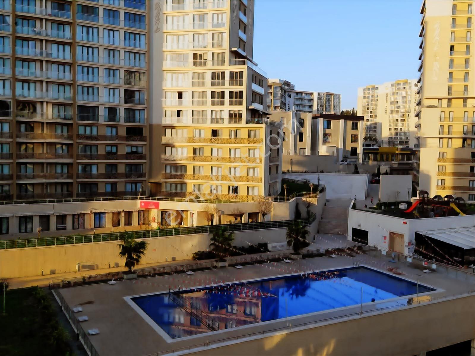 Chn Group'tan Evora İstanbul Tuzla E Parsel Havuz Cephe 1+1