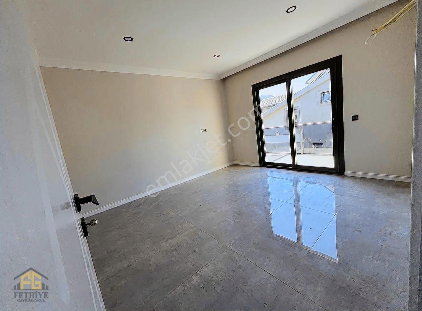 Tuzla Mahallesinde 2+1 Kapalı Mutfak Satılık Lüks Sıfır Daire - Görsel 5