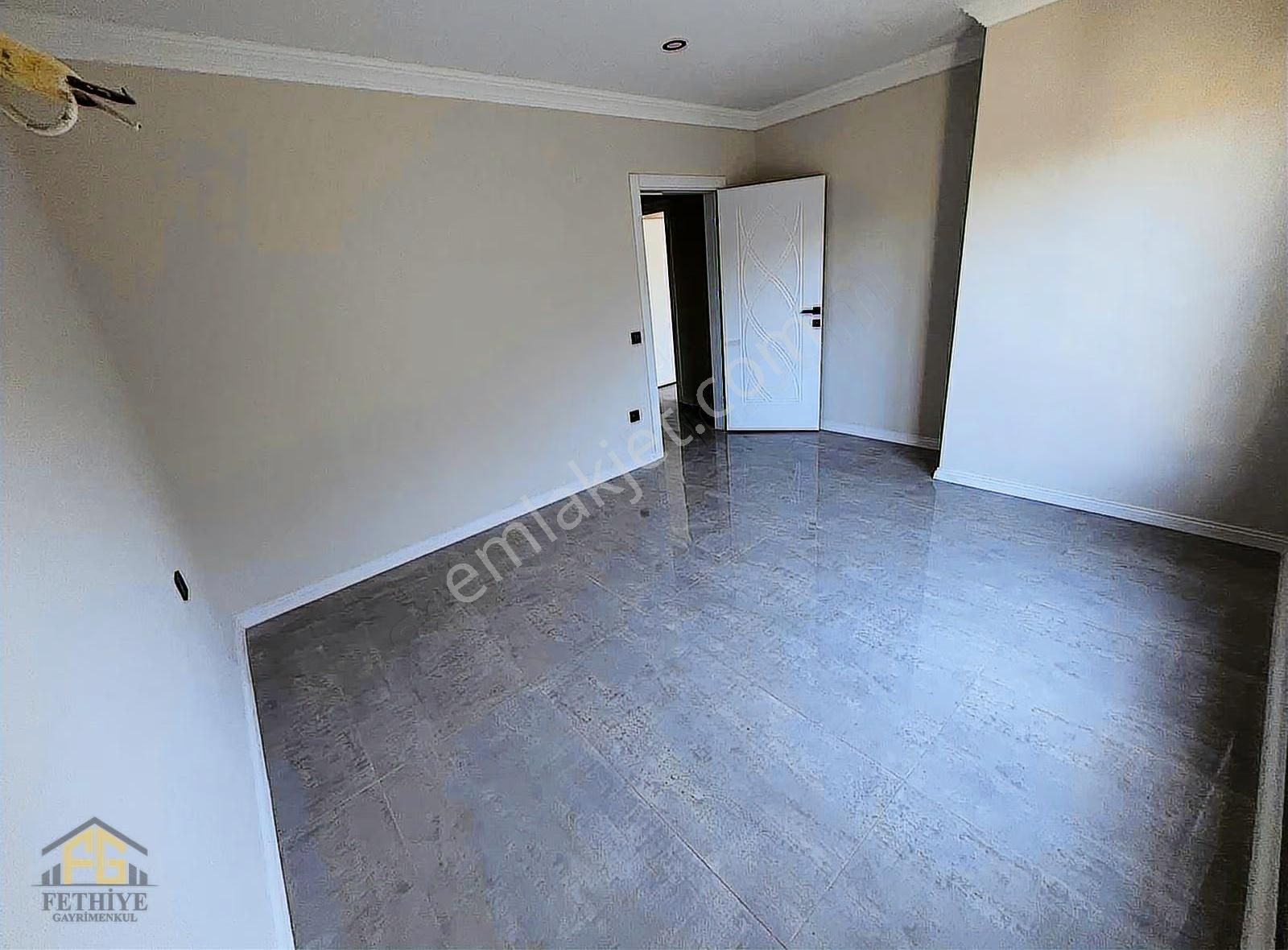 Tuzla Mahallesinde 2+1 Kapalı Mutfak Satılık Lüks Sıfır Daire - Görsel 3