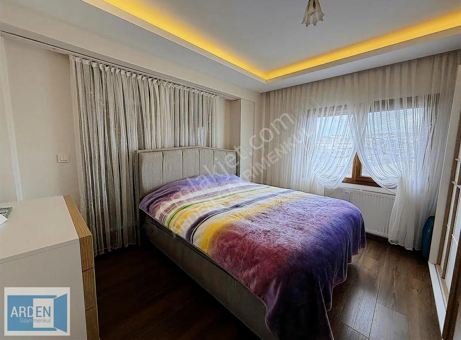 Seferihisar Çolak İbrahim Bey Mah.de Geniş Balkonlu 3+1 Daire - Görsel 13