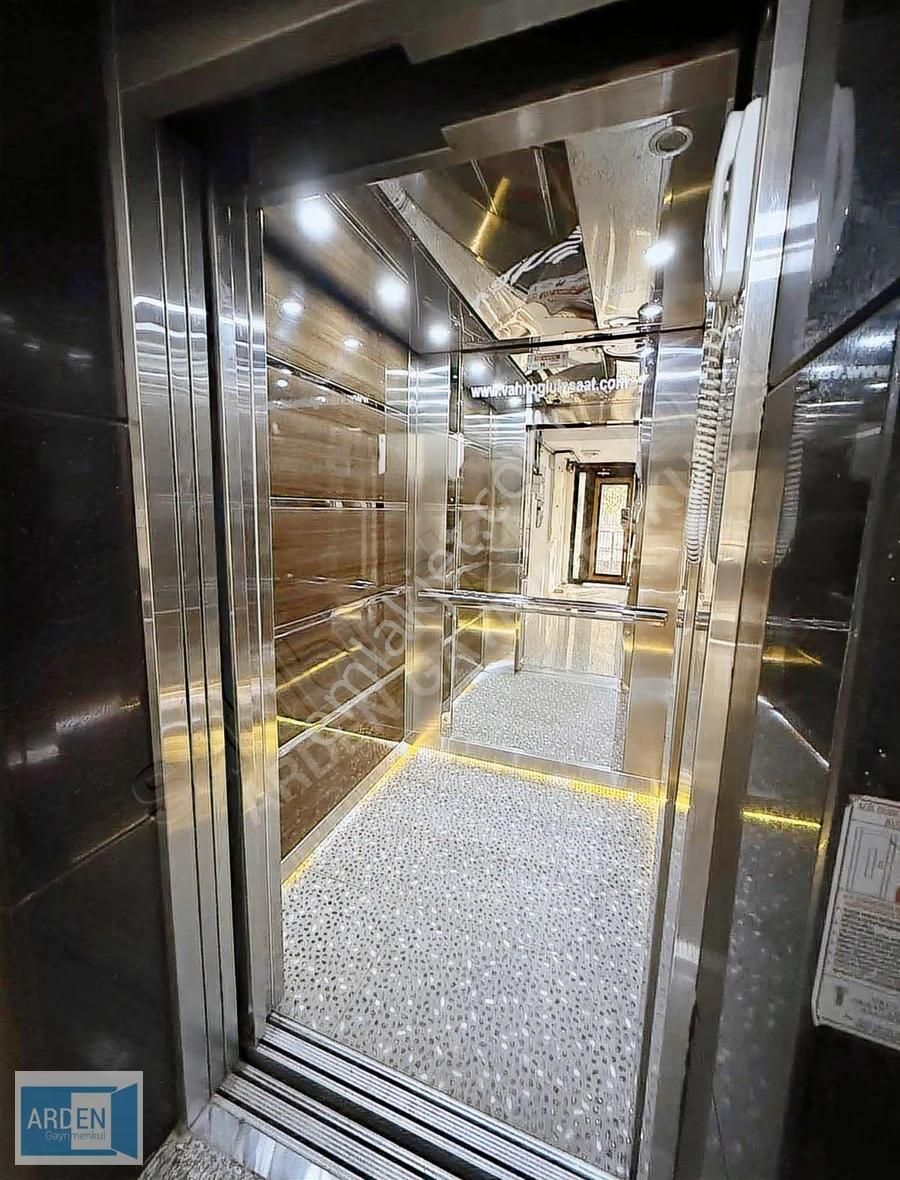 Seferihisar Çolak İbrahim Bey Mah.de Geniş Balkonlu 3+1 Daire - Görsel 29