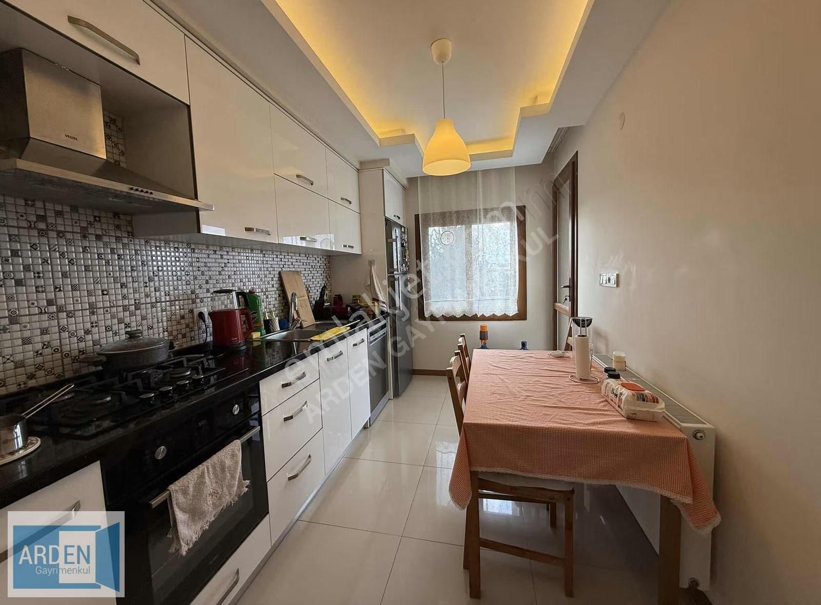 Seferihisar Çolak İbrahim Bey Mah.de Geniş Balkonlu 3+1 Daire - Görsel 18