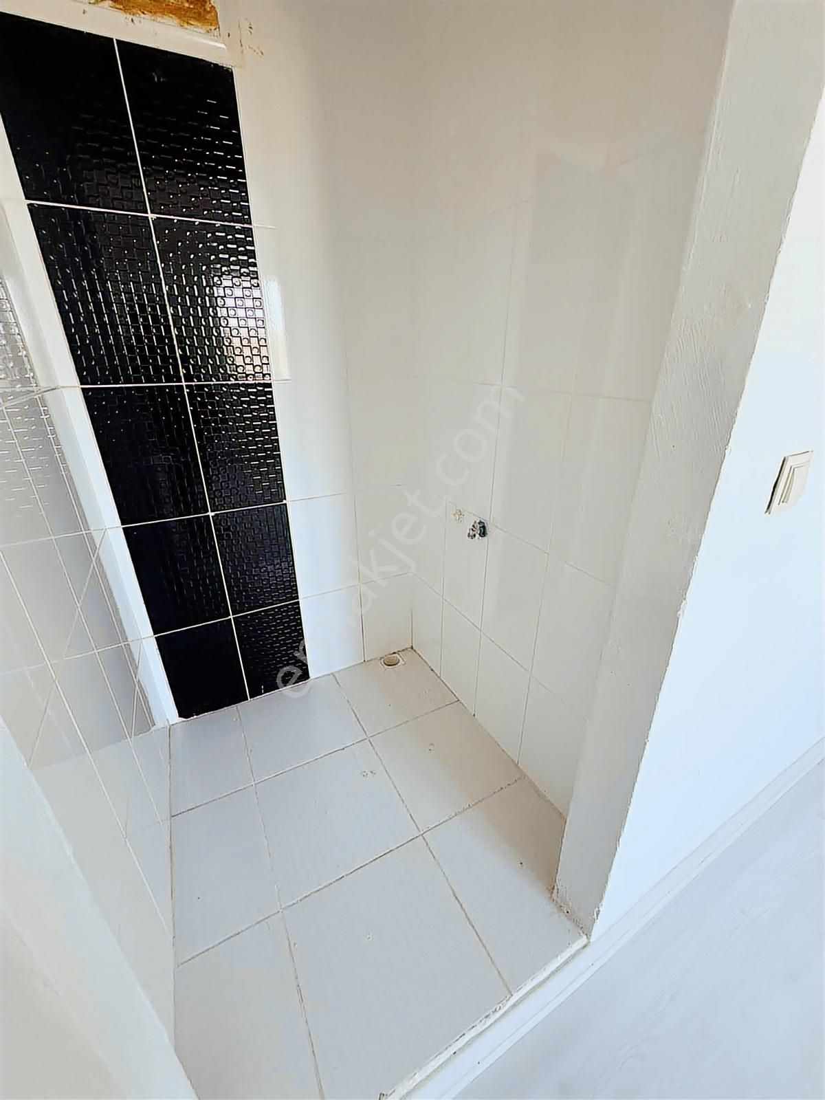 Ana Cadde Üzerinde Site İçinde 2+1 Ara Kat Daire - Görsel 15