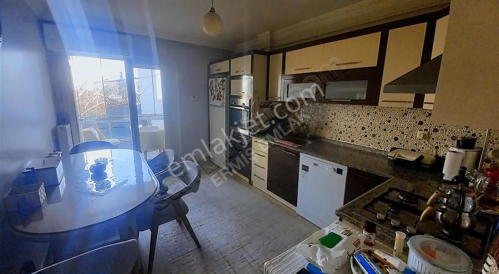 Atatürk Mah. Kaymakamlık Yakını, 3+1, 136m² Daire