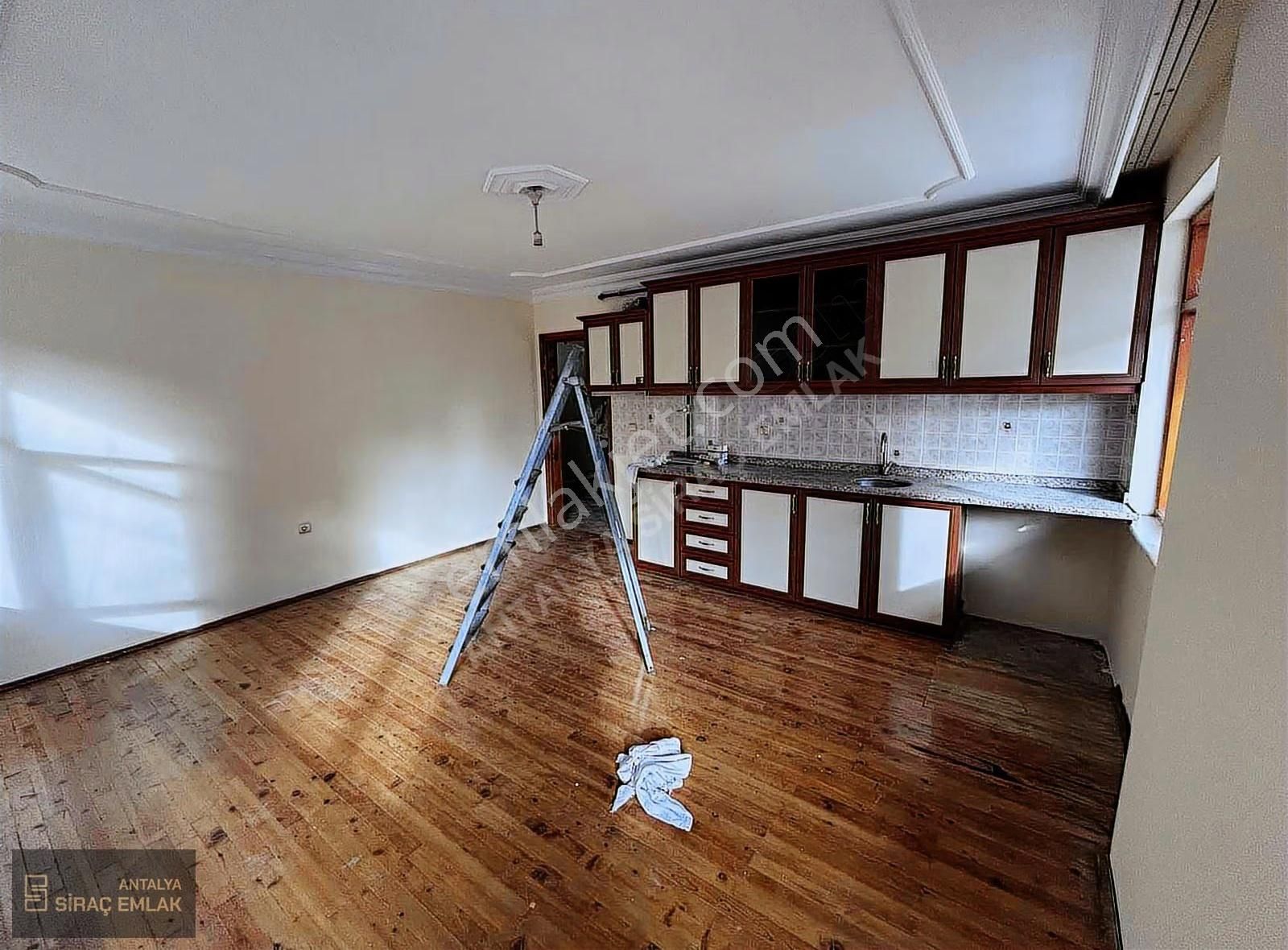 Antalya Kepez Düdenbaşında Doğalgazlı Kombili Kiralık 2+1 Daire - Görsel 12