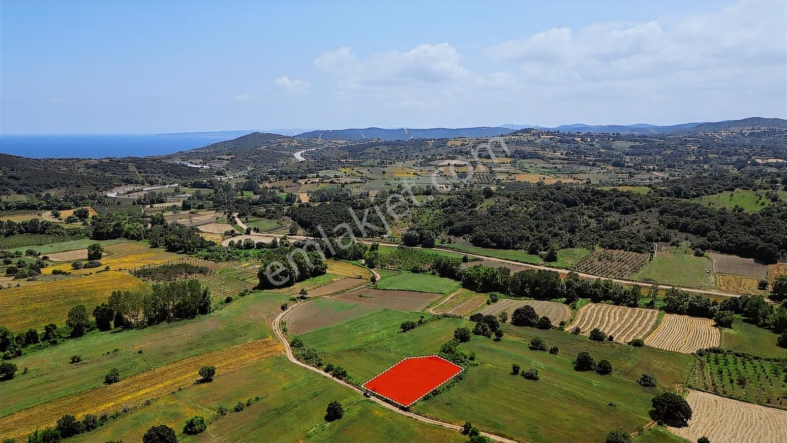 Lapseki Güreci' De 1981 M2 Resmi Yollu Ana Yola 1 Km
