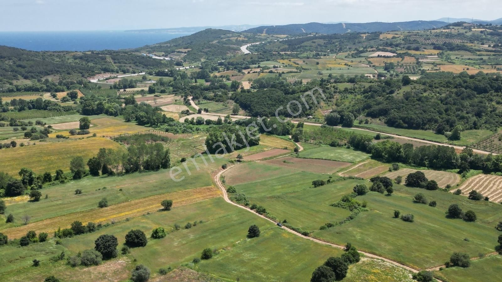 Lapseki Güreci' De 1981 M2 Resmi Yollu Ana Yola 1 Km - Görsel 9