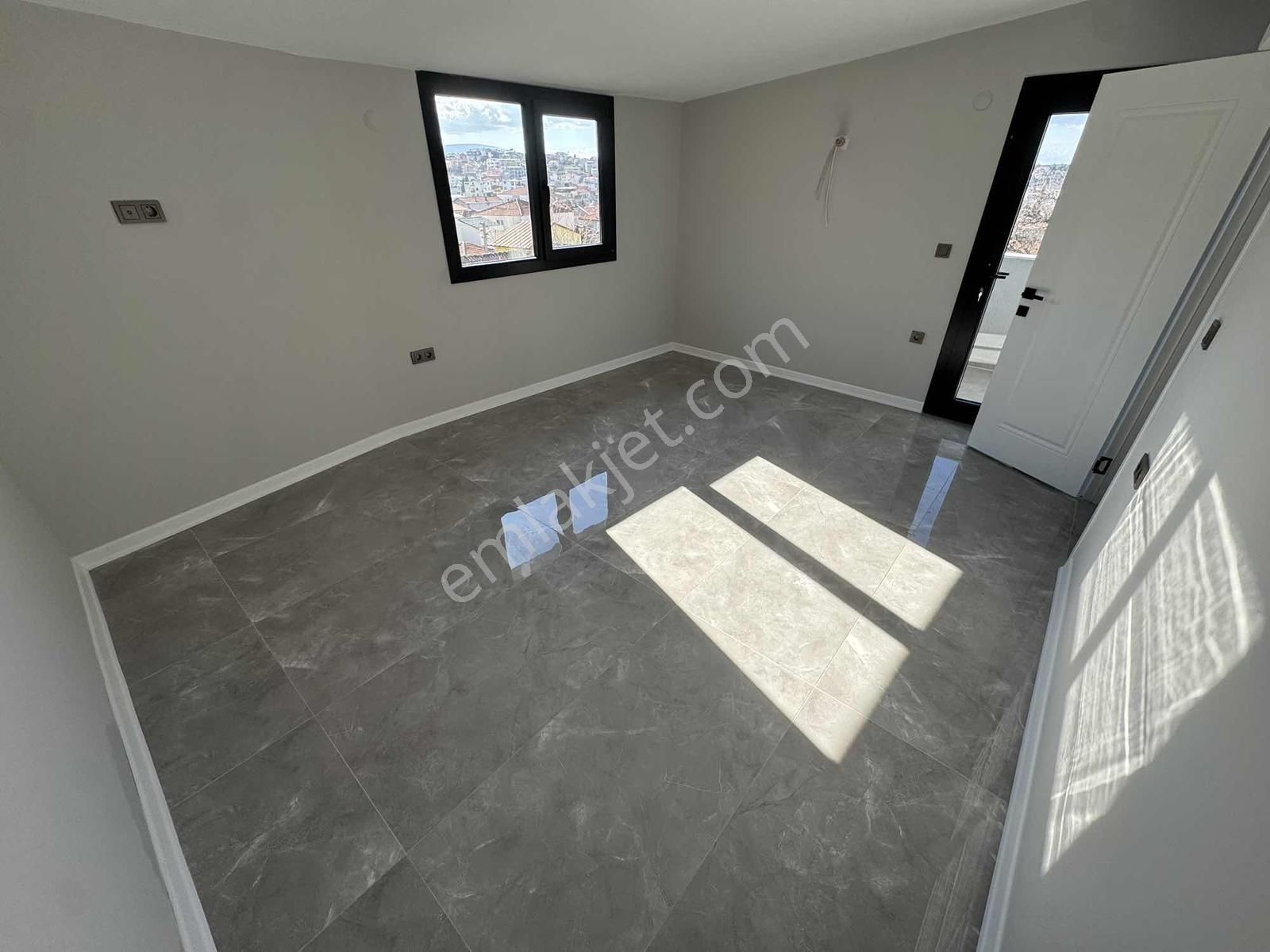 Urla Yelaltı 'nda Tripleks Satılık Villa - Görsel 32