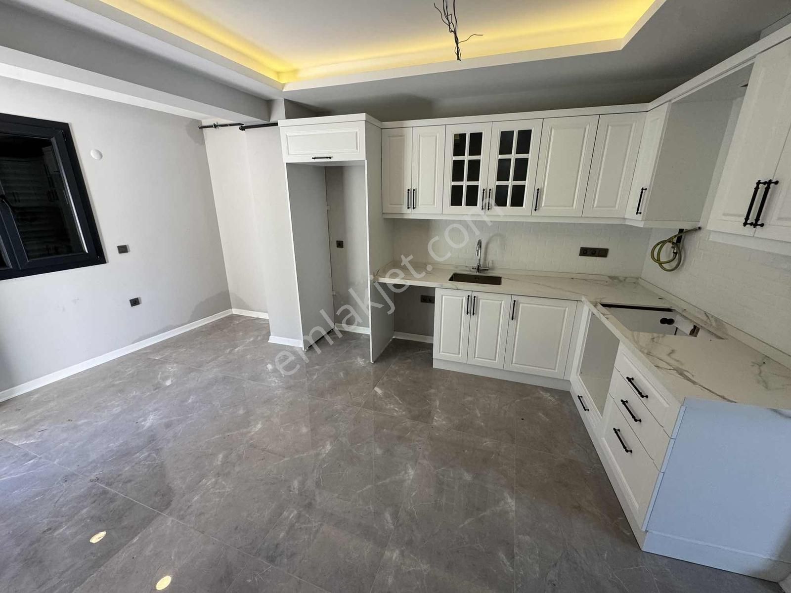 Urla Yelaltı 'nda Tripleks Satılık Villa - Görsel 15