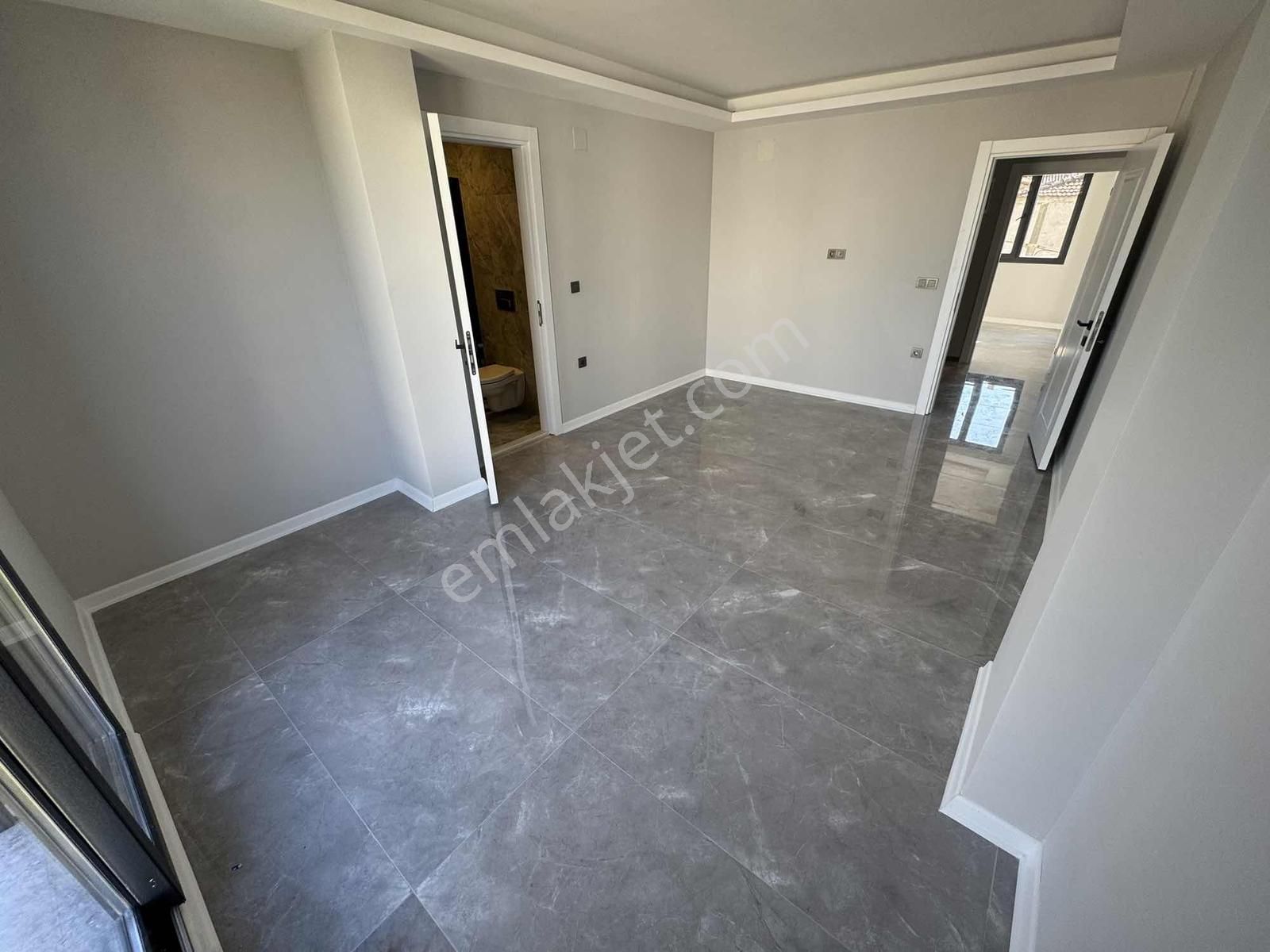Urla Yelaltı 'nda Tripleks Satılık Villa - Görsel 20