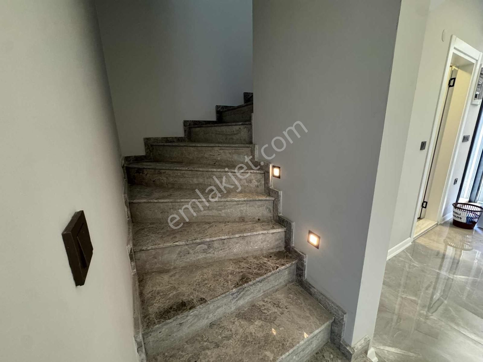 Urla Yelaltı 'nda Tripleks Satılık Villa - Görsel 10