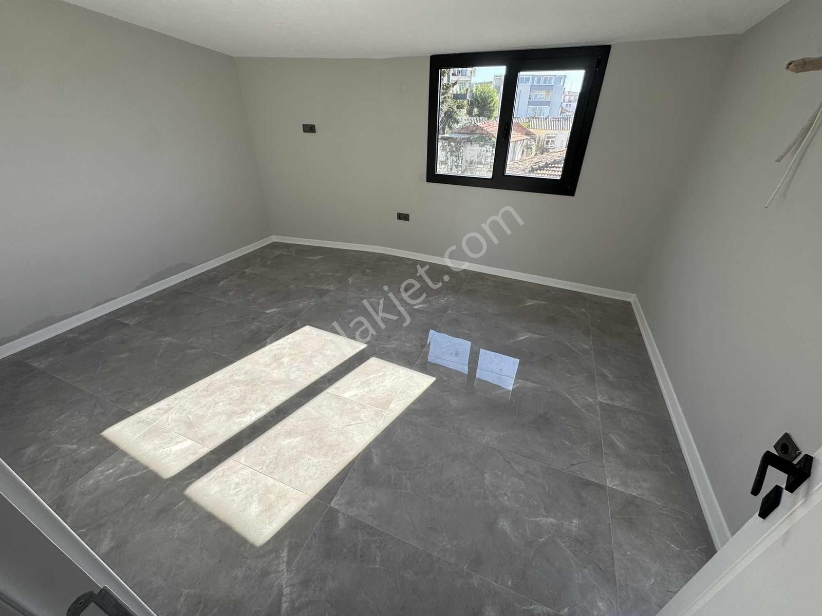 Urla Yelaltı 'nda Tripleks Satılık Villa - Görsel 22