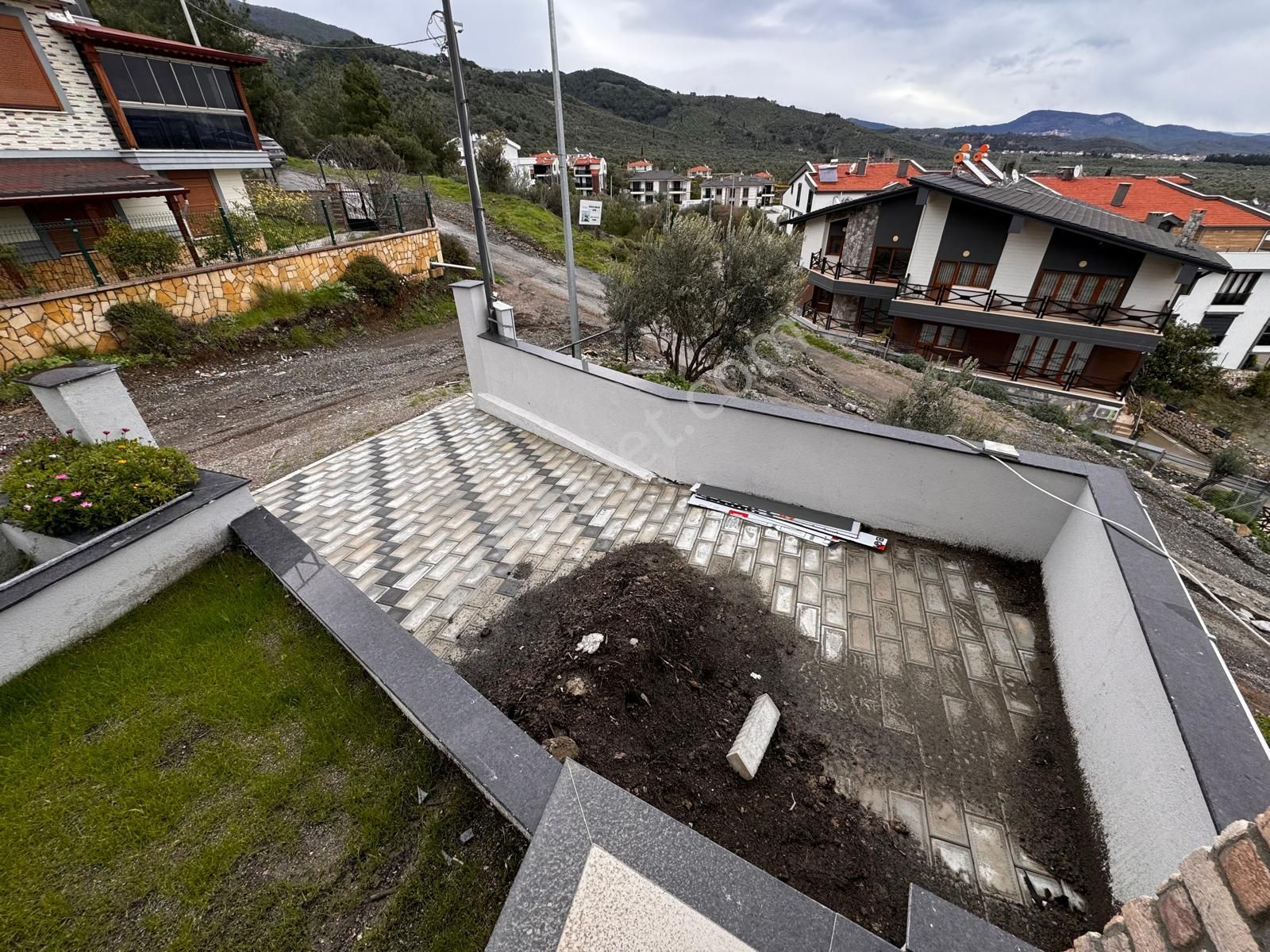 Gürede Emsalsiz Otoparklı Panoramik Manzaralı Villa - Görsel 4