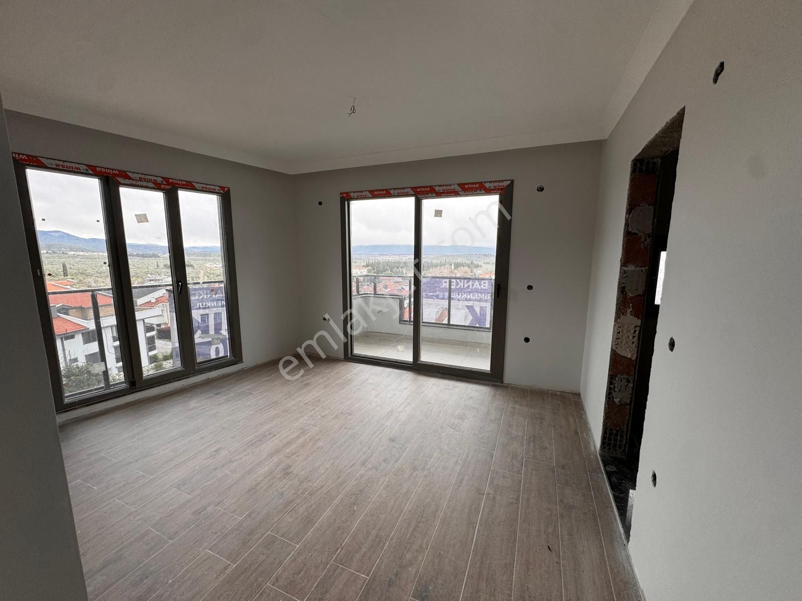 Gürede Emsalsiz Otoparklı Panoramik Manzaralı Villa - Görsel 15
