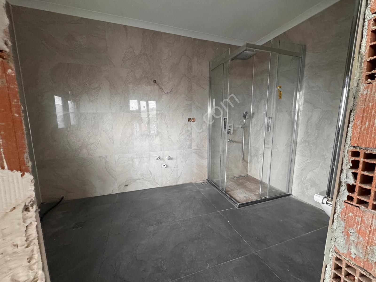 Gürede Emsalsiz Otoparklı Panoramik Manzaralı Villa - Görsel 24
