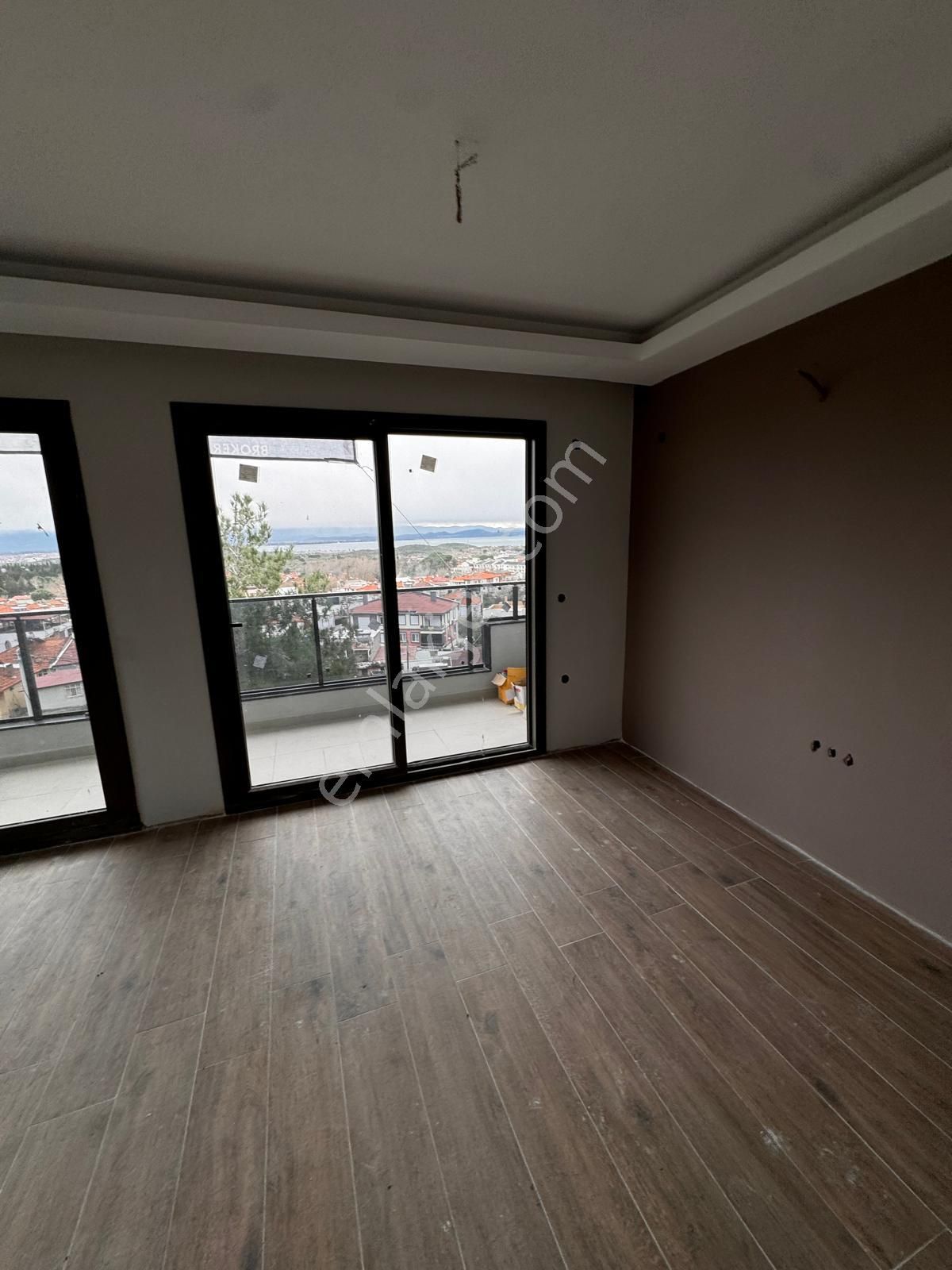 Gürede Emsalsiz Otoparklı Panoramik Manzaralı Villa - Görsel 34
