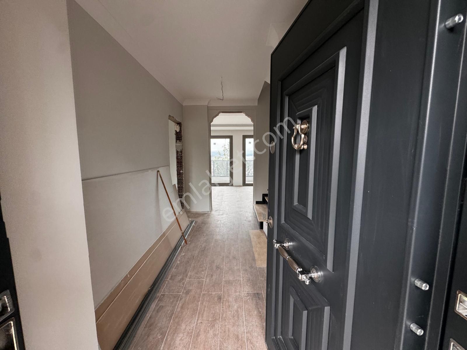 Gürede Emsalsiz Otoparklı Panoramik Manzaralı Villa - Görsel 5