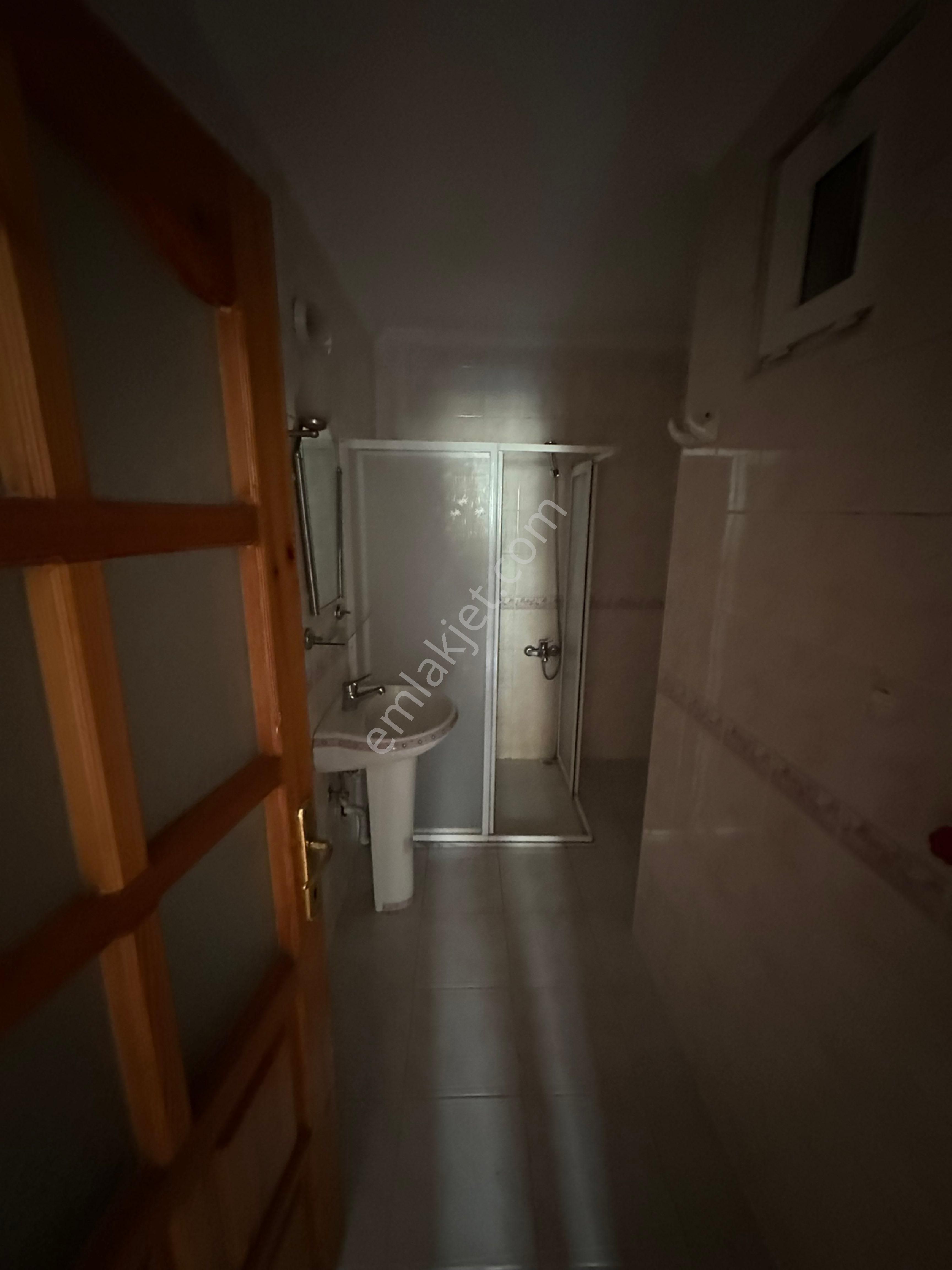 Kalkinmada 2+1 Çati Kati Kiralik 6 Ayda Boşanacaktir Daire - Görsel 9