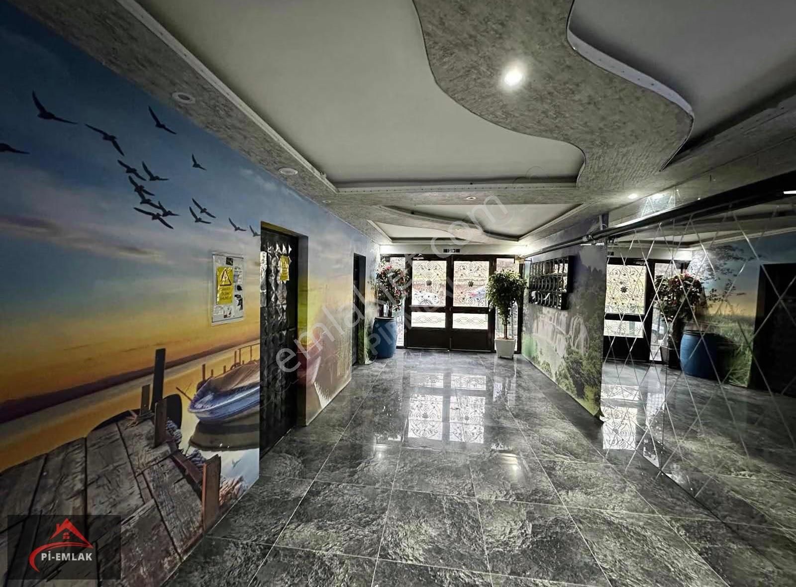 Altındağ Feridunçelik Mahallesinde 1.kat Teras Balkonlu Daire - Görsel 2