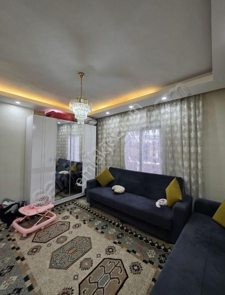 Levent Mahallesi Satılık 2 Katlı Geniş Oturumlu Caddeye Yakın - Görsel 5