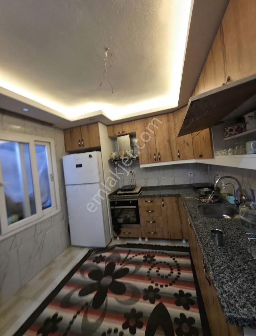 Levent Mahallesi Satılık 2 Katlı Geniş Oturumlu Caddeye Yakın - Görsel 4