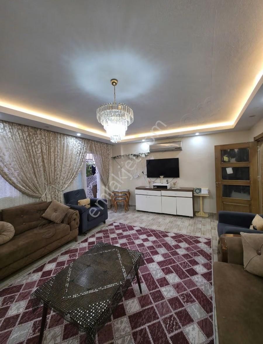 Levent Mahallesi Satılık 2 Katlı Geniş Oturumlu Caddeye Yakın - Görsel 2