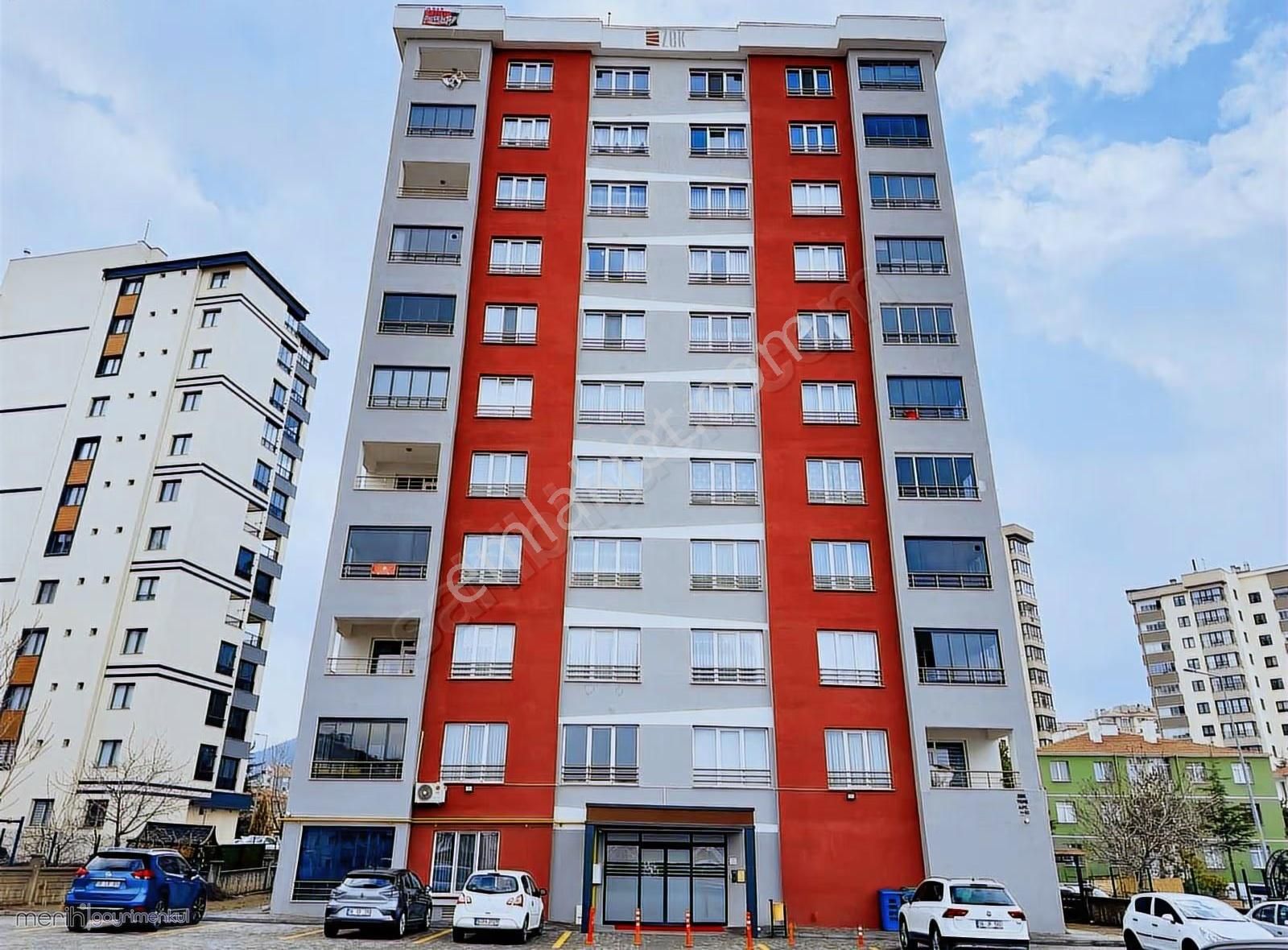 Bahçelievler'de Harika Konumda Kaçırılmayacak Fırsat Dairesi