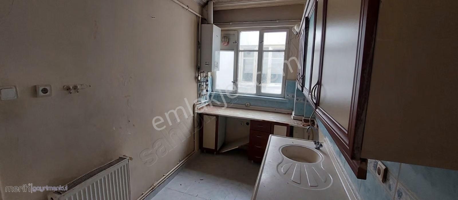 Merkezi Konumda, Her Yere Yürüme Mesafesinde Masrafsız 1.5m - Görsel 3