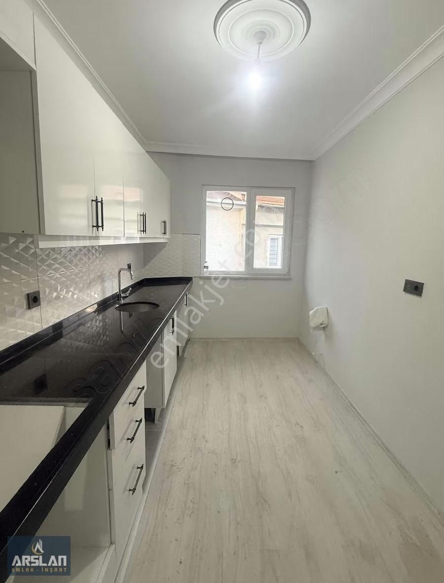 Aslan Eml'tan İnegöl'de Mesudiye'de Satılık 3 + 1 Daıre