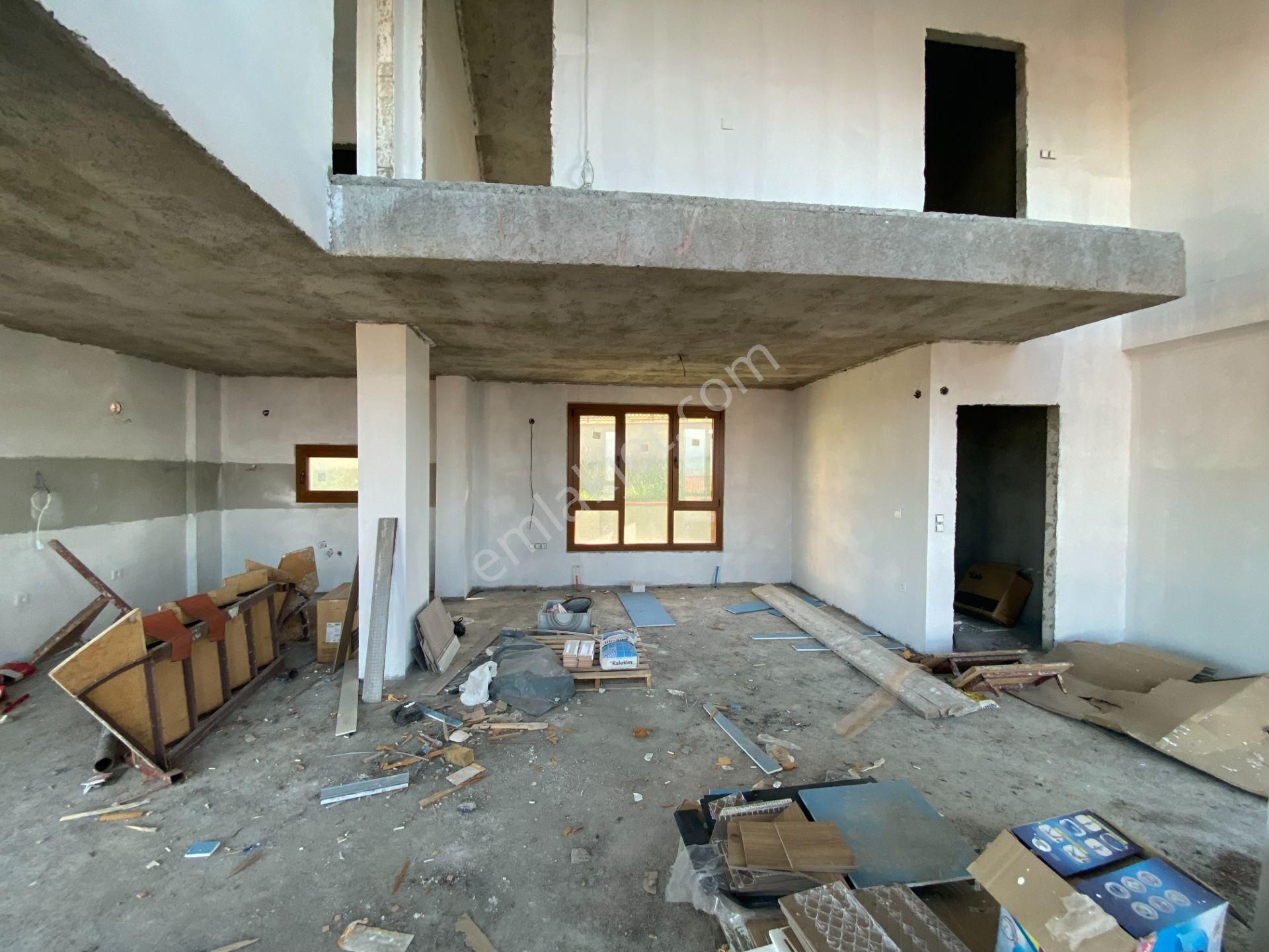 Burhanıye Dutluca'da Panoramık Manzaralı Satılık Natamam Vılla - Görsel 12