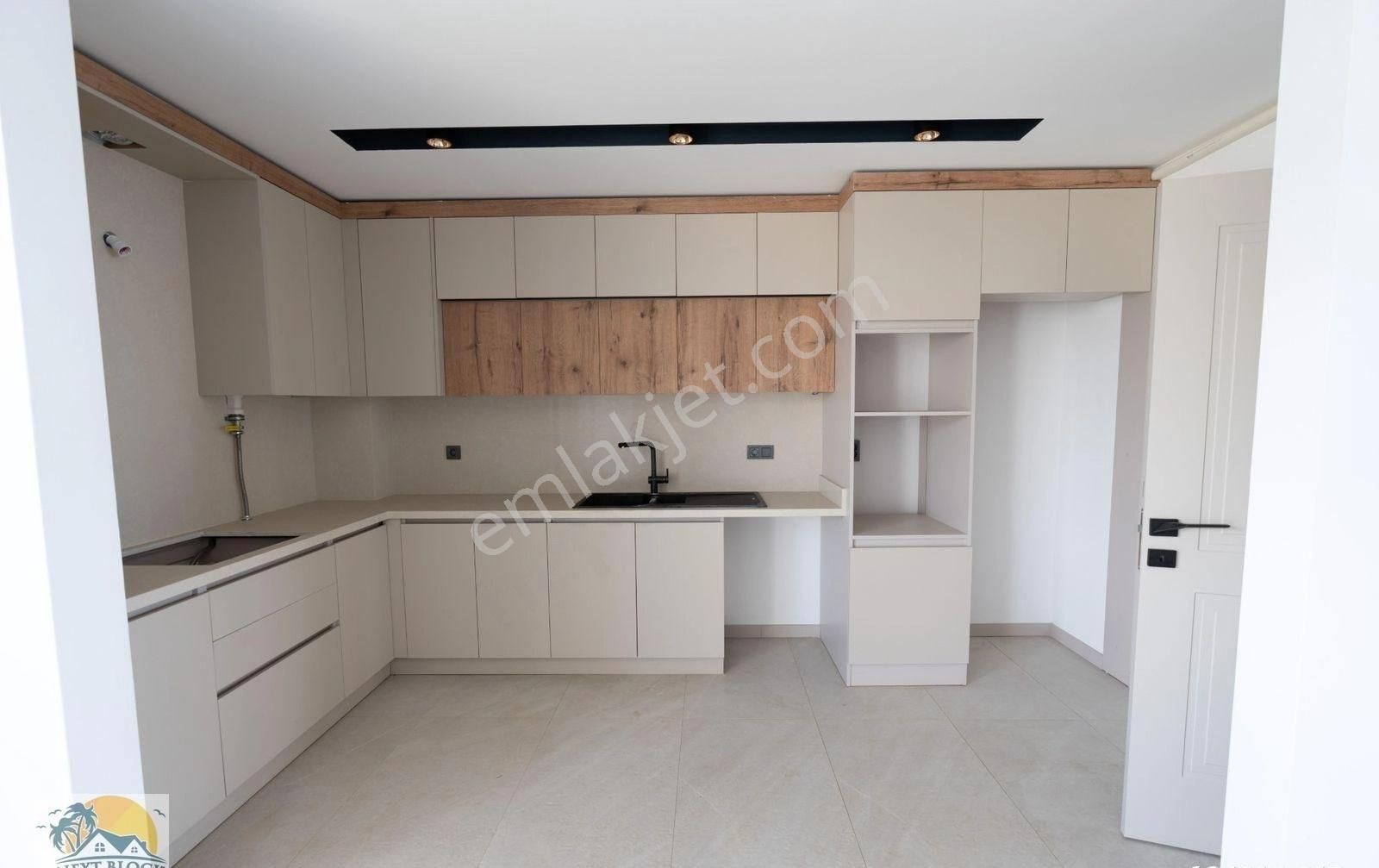 Kuşadası Değirmendere'de Full Deniz Manzaralı Geniş Teraslı Satılık 3+1 Daire - Görsel 23