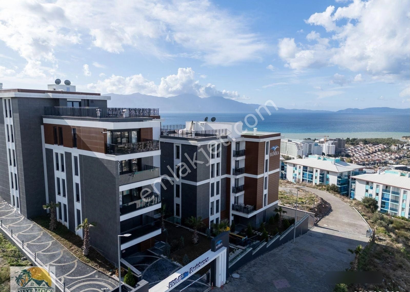 Kuşadası Değirmendere'de Full Deniz Manzaralı Geniş Teraslı Satılık 3+1 Daire