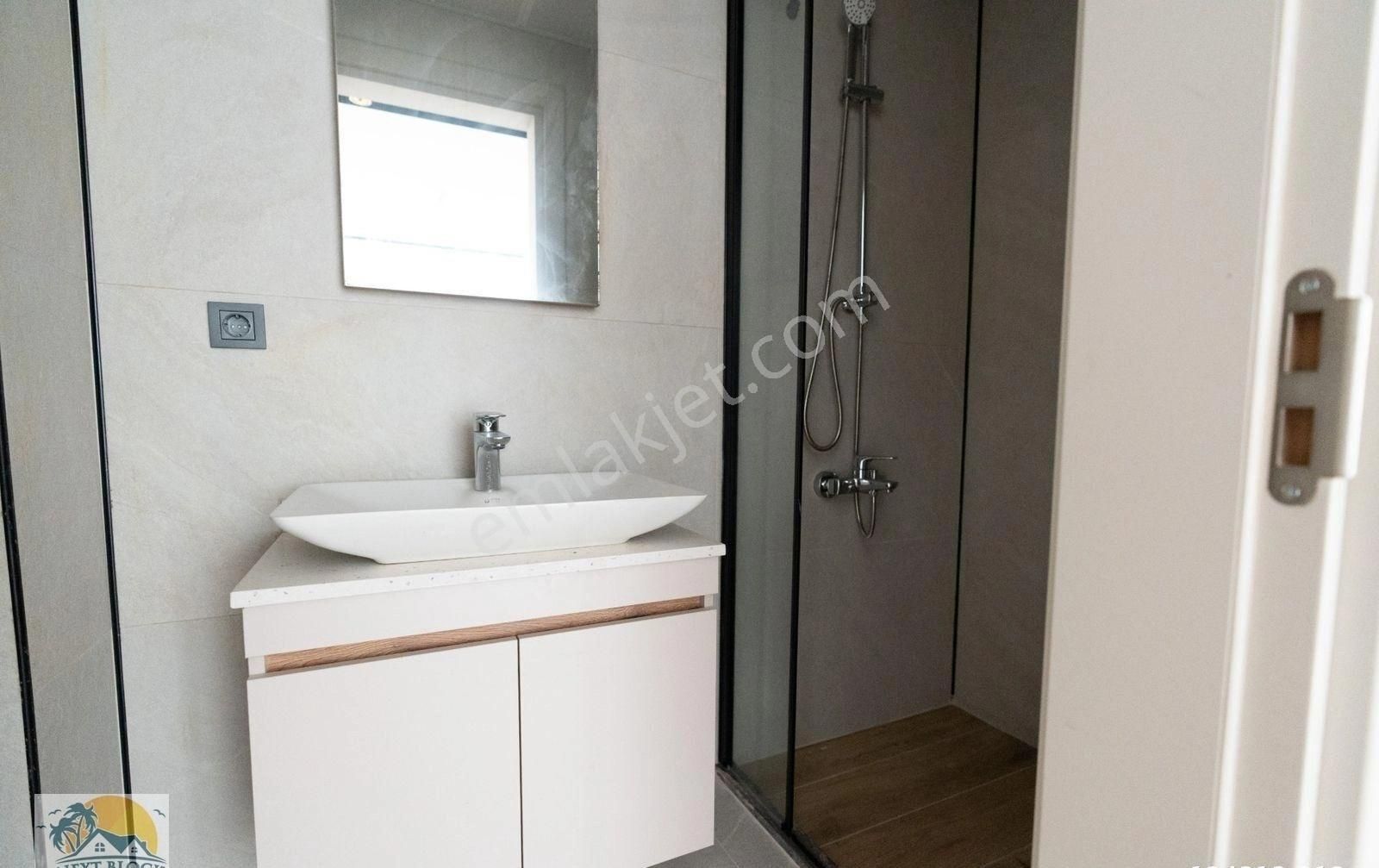 Kuşadası Değirmendere'de Full Deniz Manzaralı Geniş Teraslı Satılık 3+1 Daire - Görsel 31