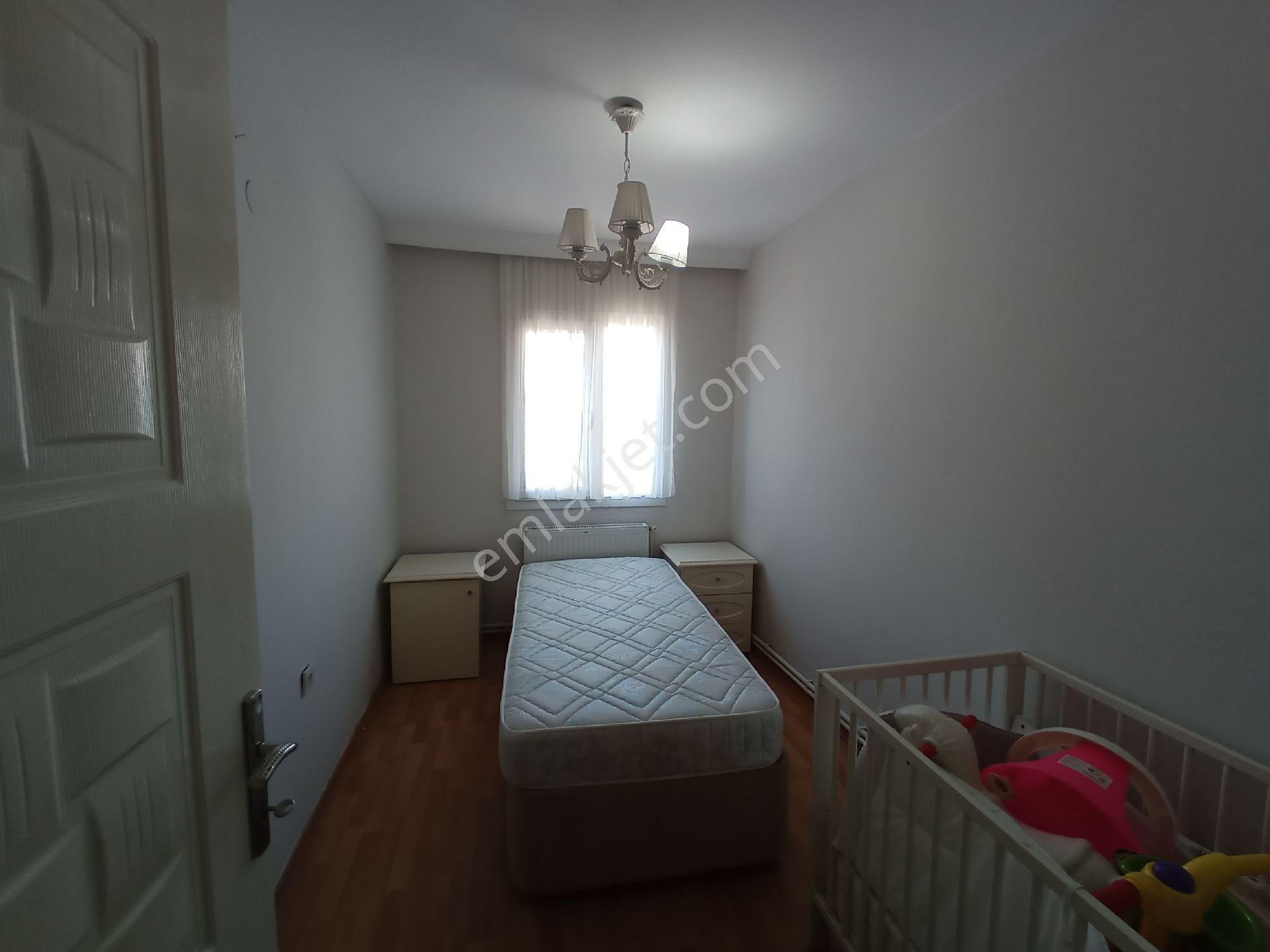 Ergene'de Eşyalı Kiralık 3+1 Daire - Görsel 9