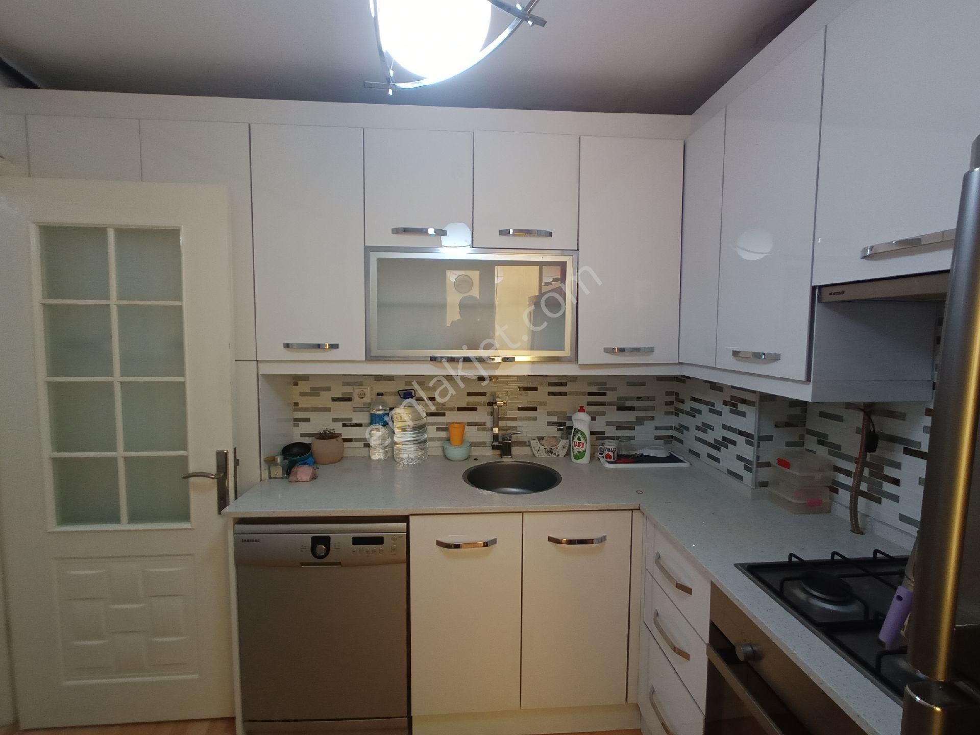 Ergene'de Eşyalı Kiralık 3+1 Daire - Görsel 2