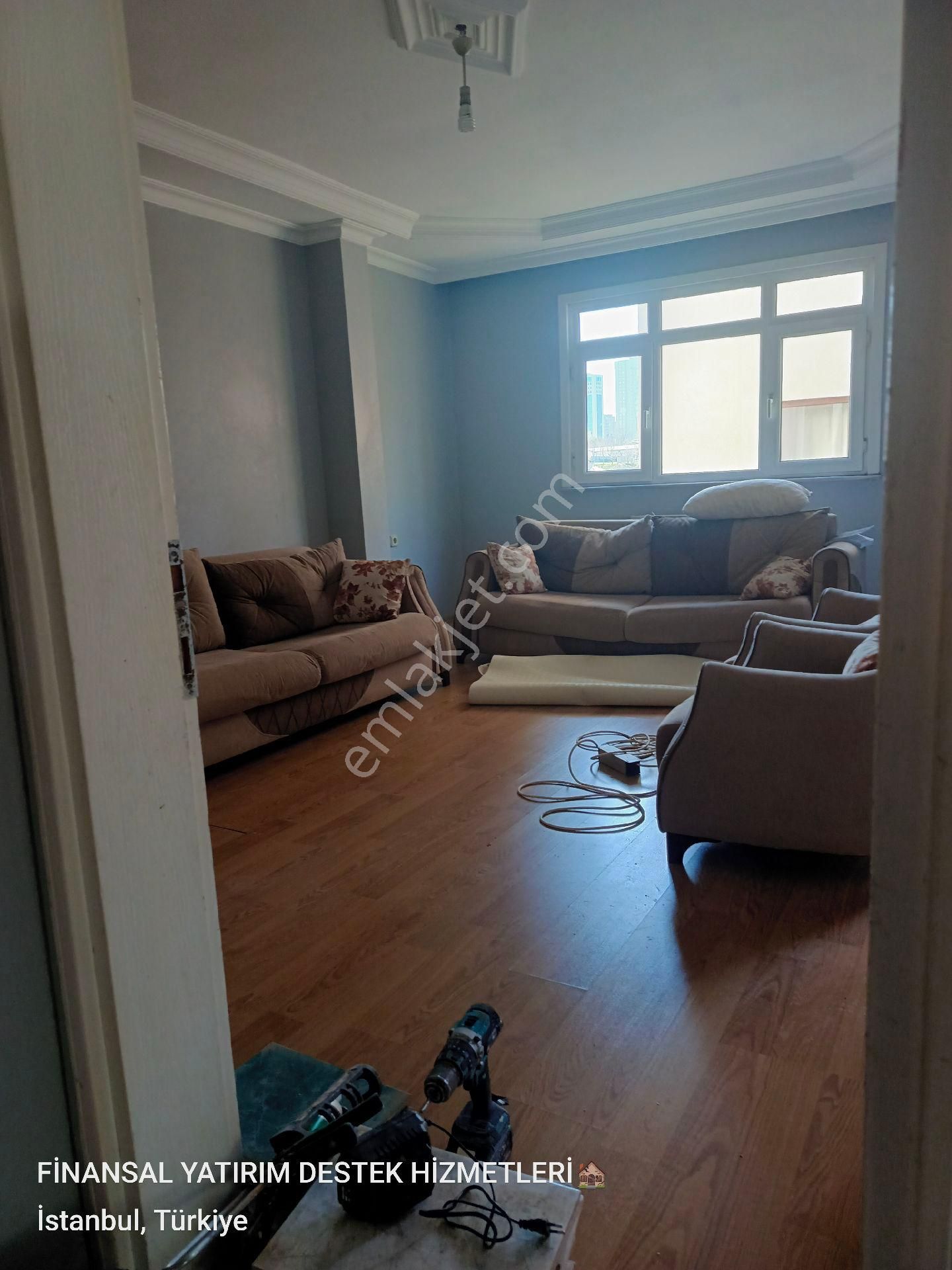 Ümraniye Çamlık İkbal Caddesi 2.kat 2+1 Kiralık Daire Ev