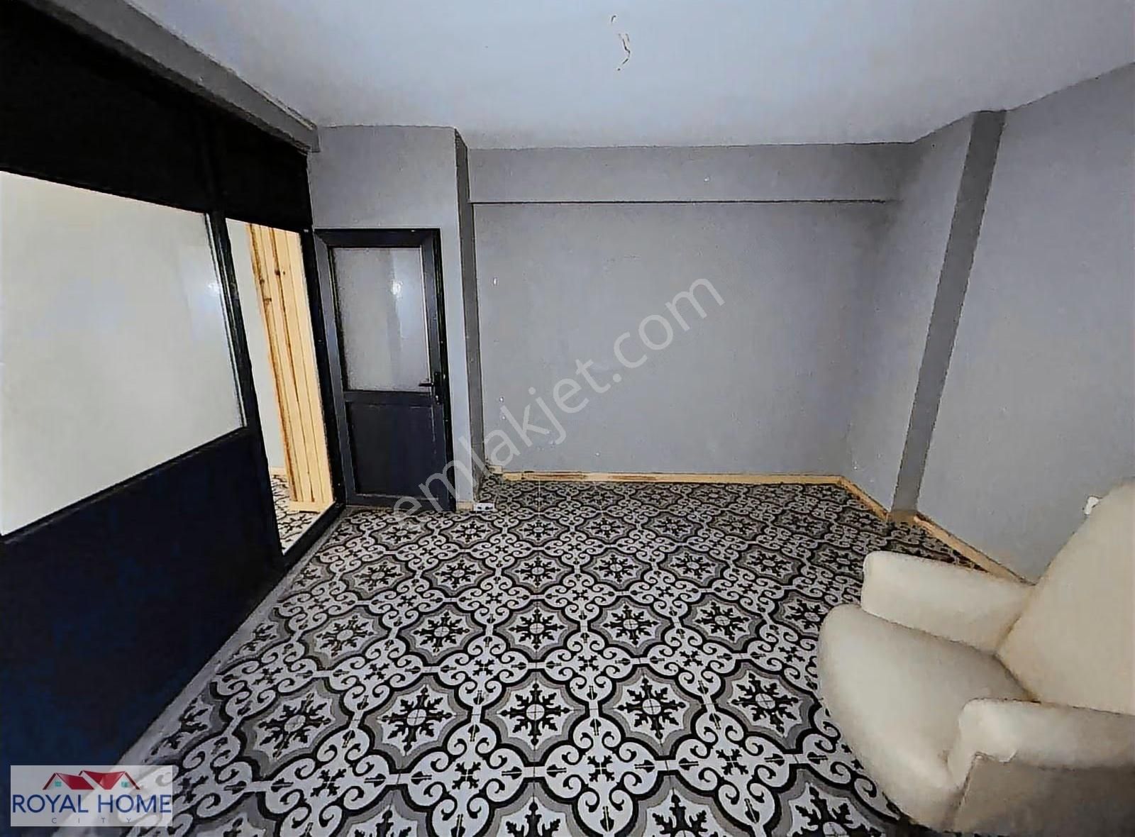 Karaağaç Mahallesinde Dükkan Tapulu İşyeri Köşe Dükkan - Görsel 12