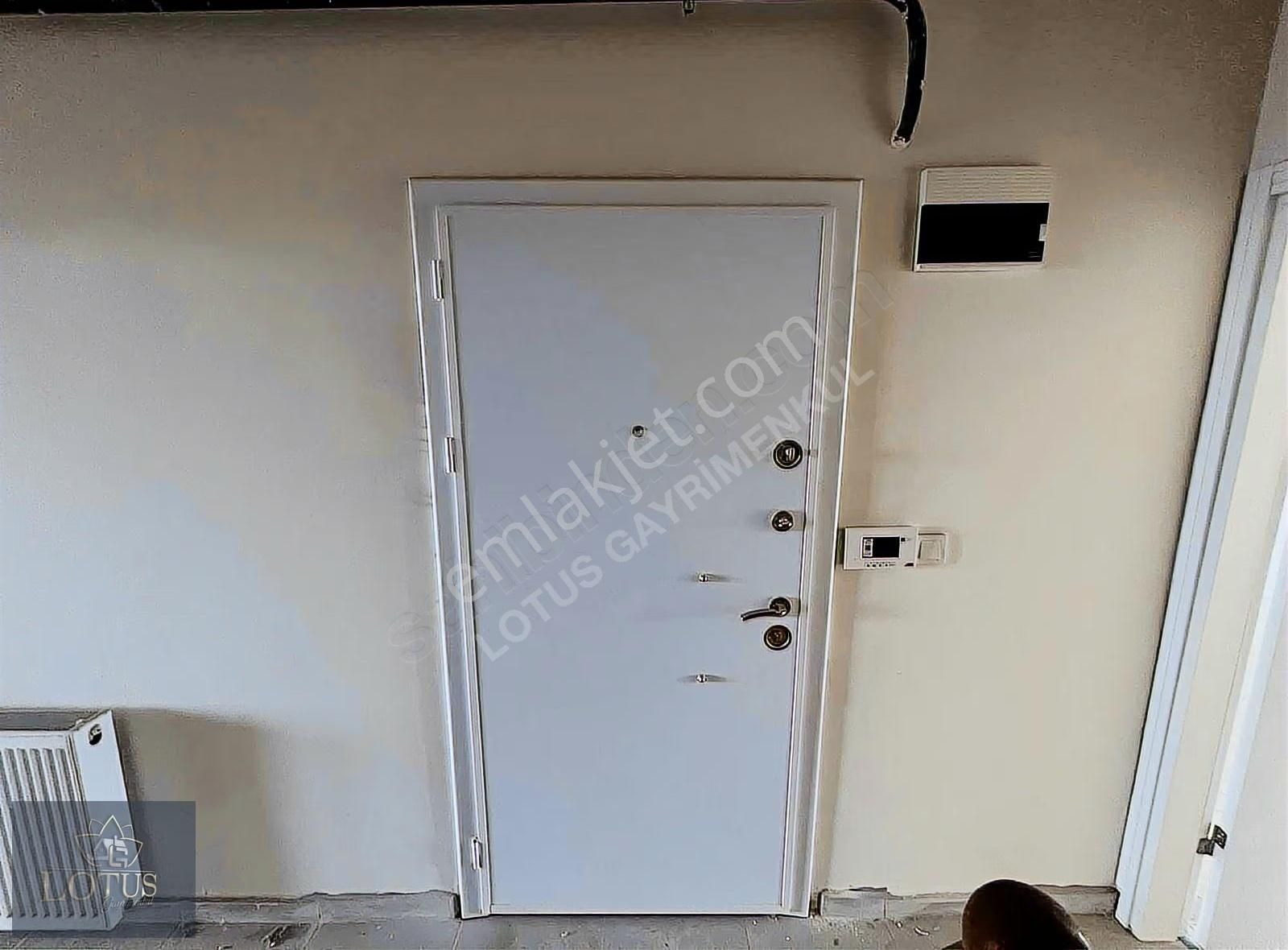 İzmit Merkezde Deniz Manzaralı Satılık 2+1 Dubleks 140m2 Daire - Görsel 31